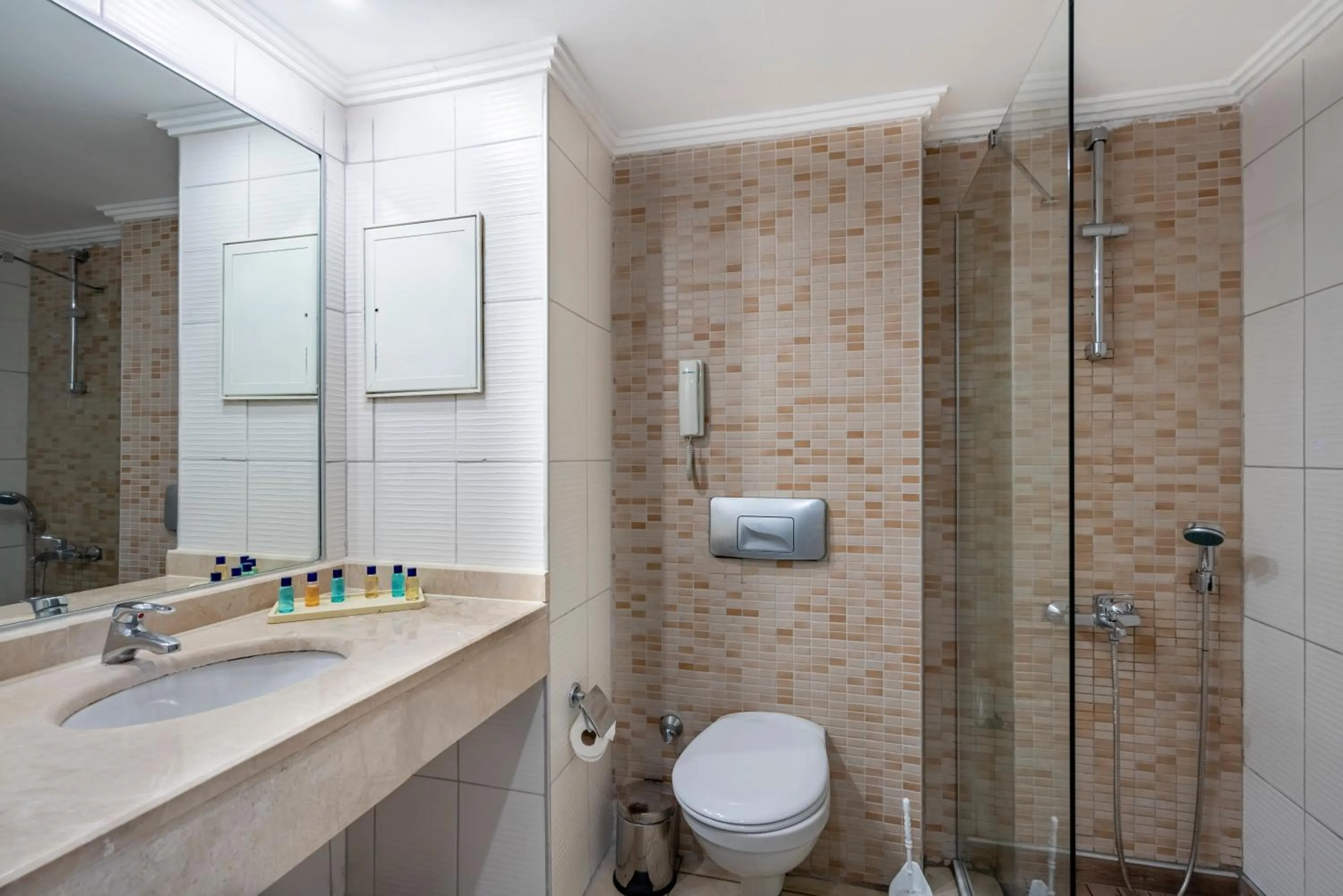 Bathroom in Miarosa İncekum Beach