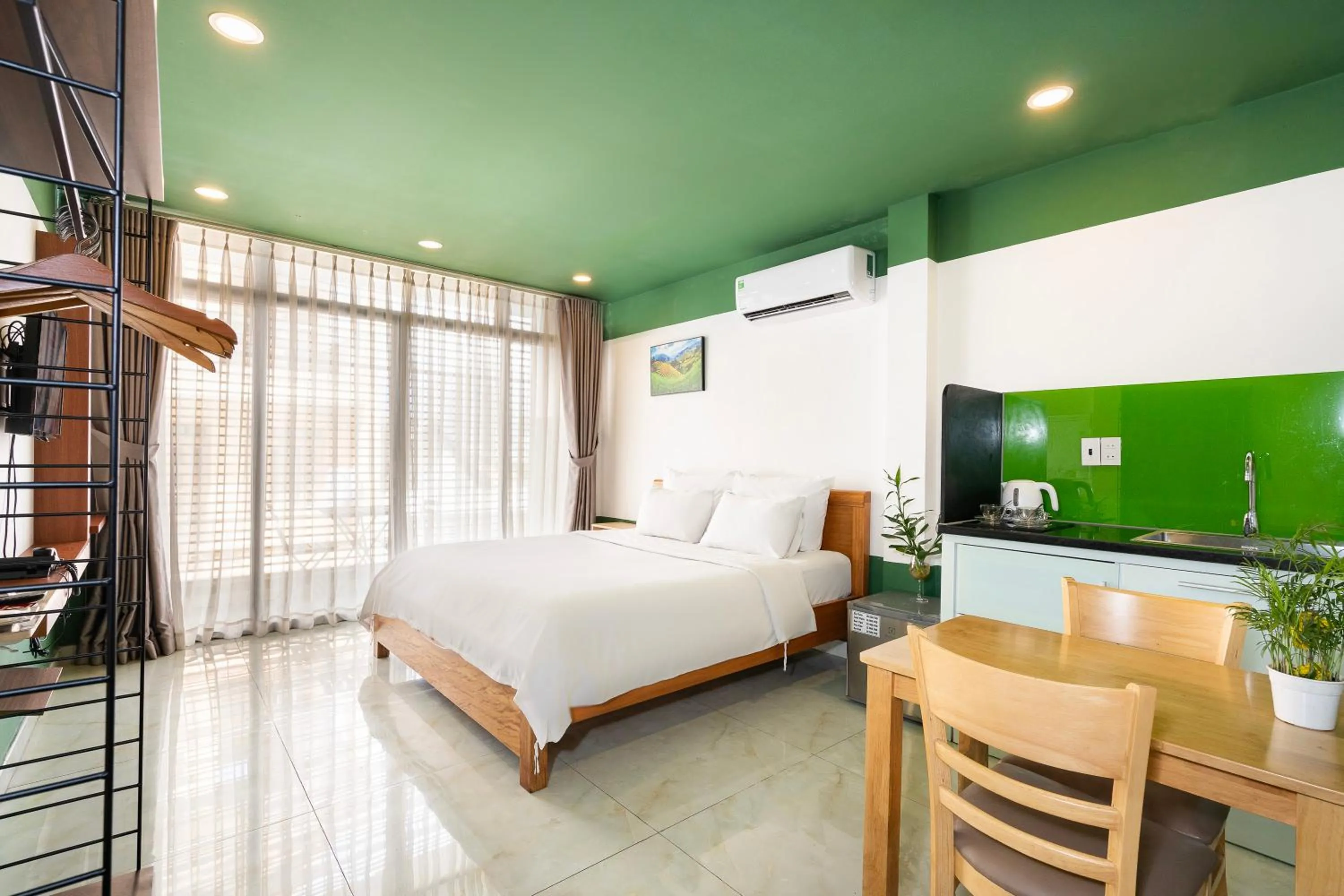 Photo of the whole room, Bed in Gemini Saigon CENTER - New & Quiet near Bui Vien Walking Street