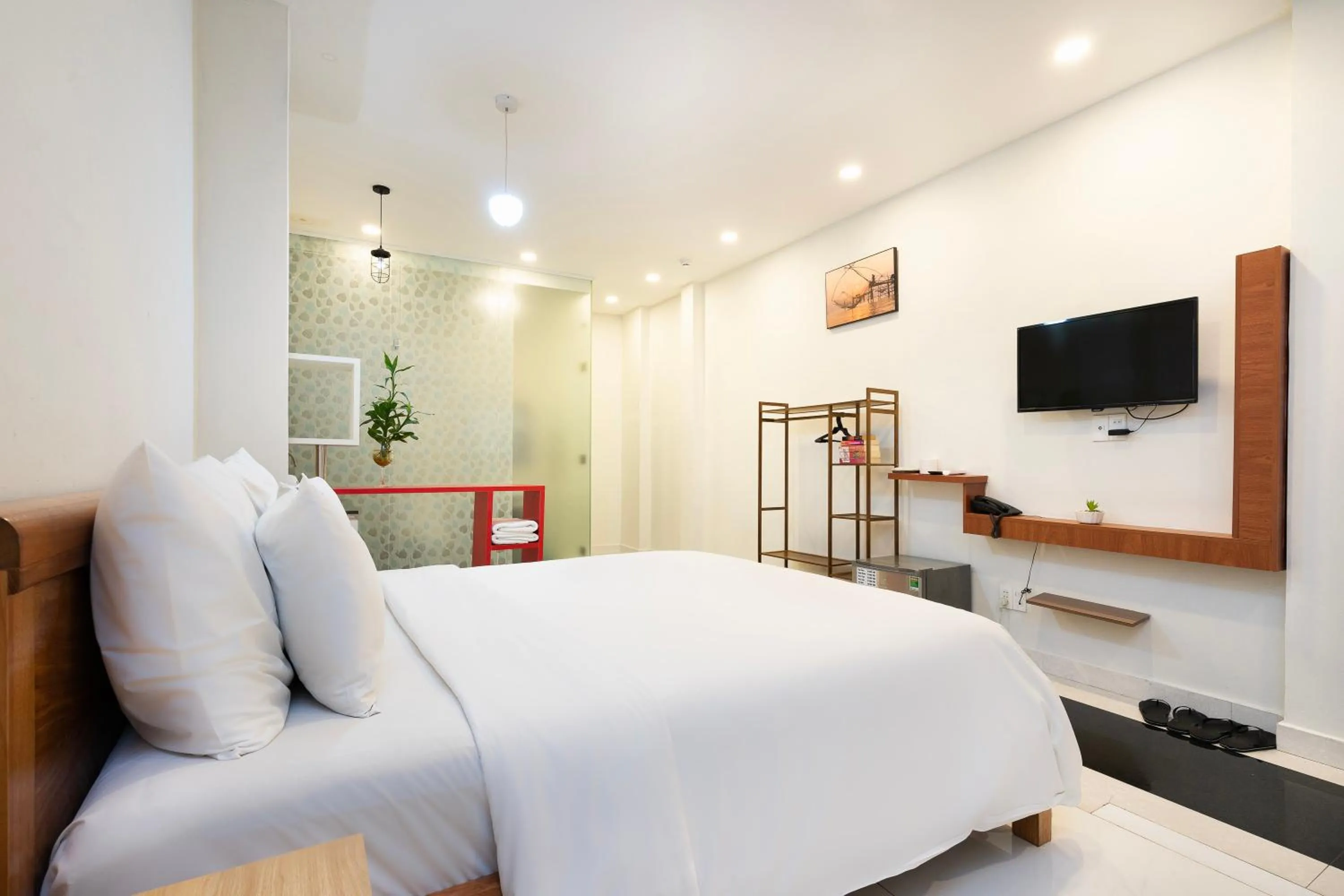 Bed in Gemini Saigon CENTER - New & Quiet near Bui Vien Walking Street