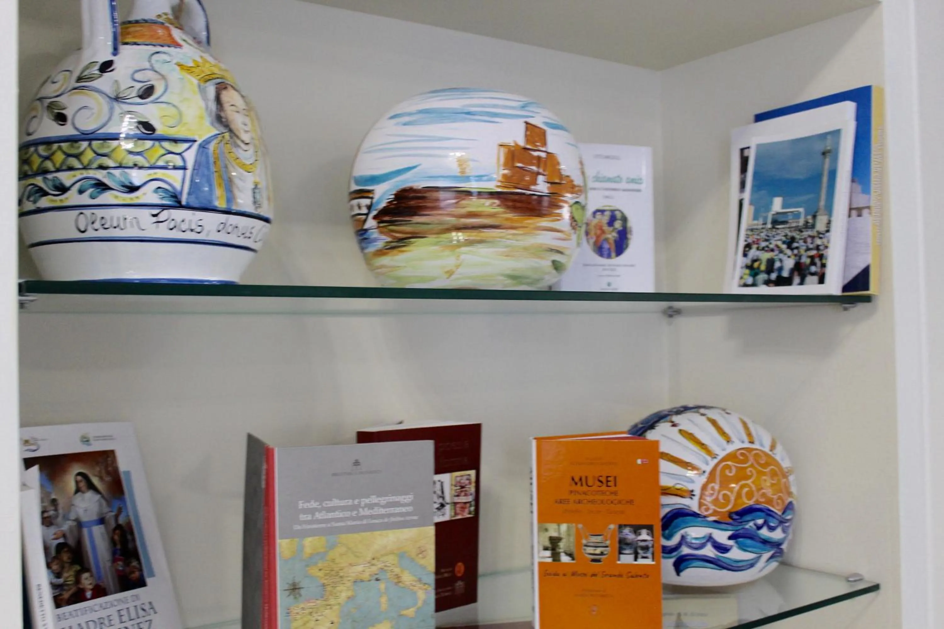 Decorative detail in Albergo Del Santuario