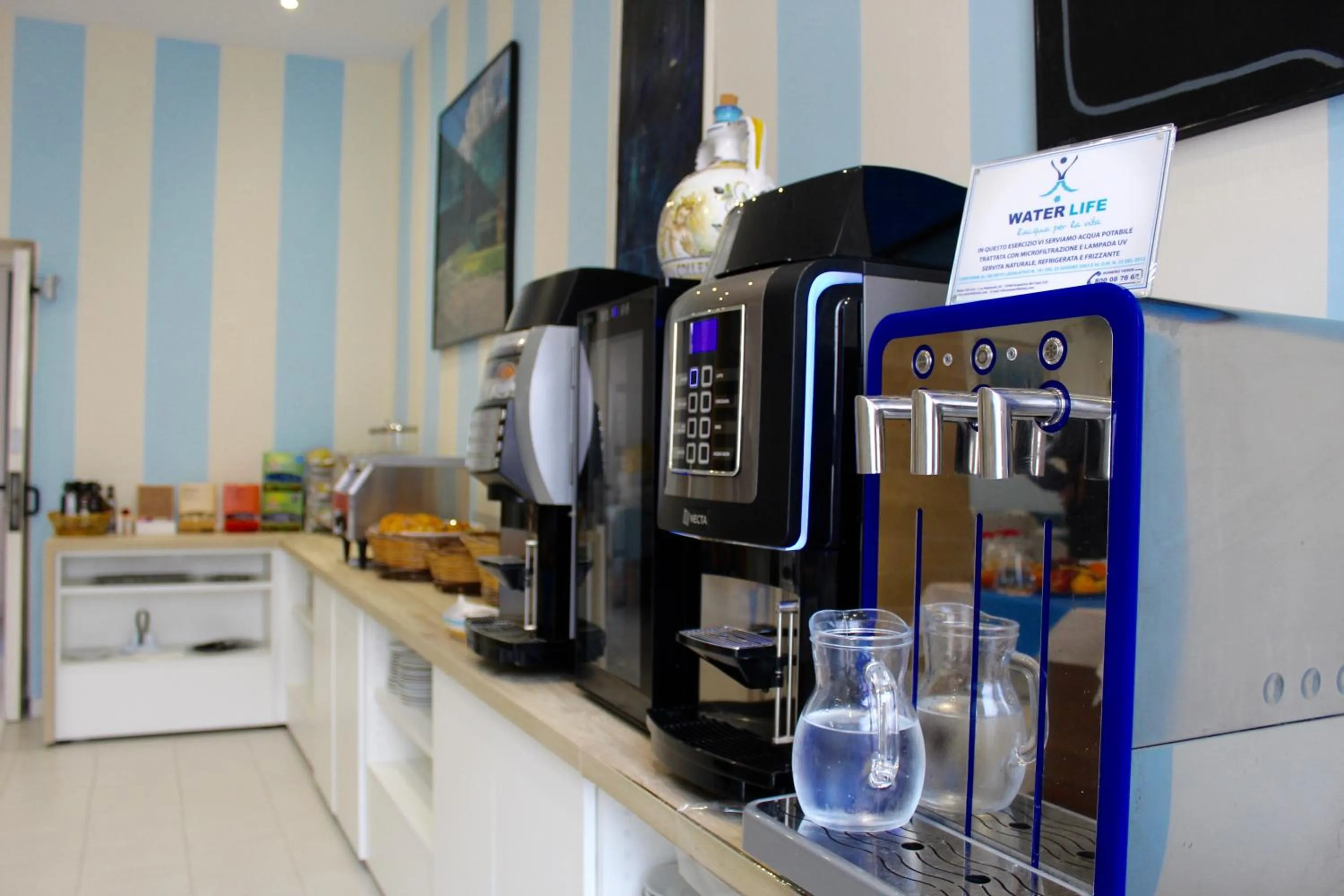 Coffee/tea facilities in Albergo Del Santuario