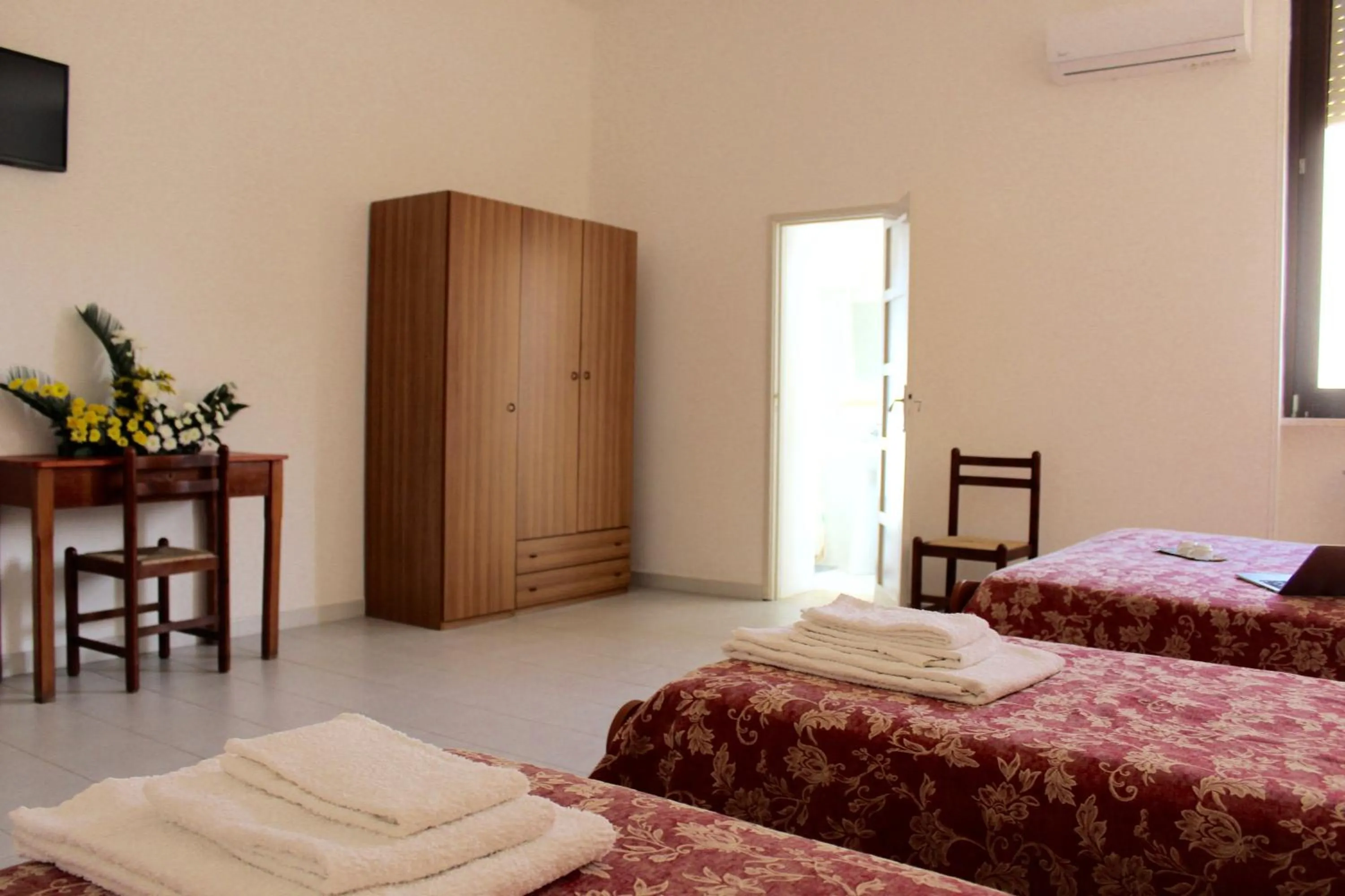 Bed in Albergo Del Santuario