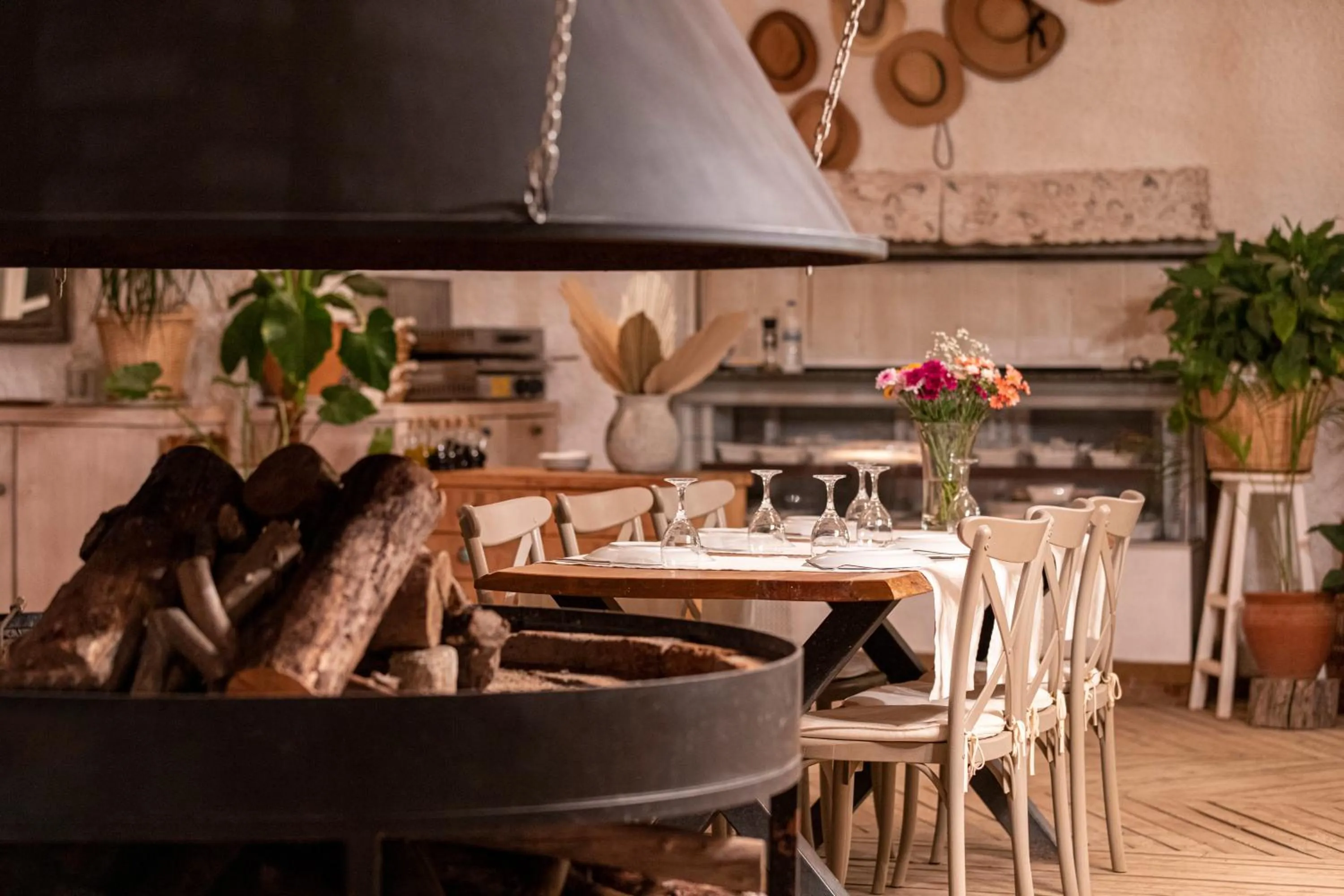 Restaurant/places to eat in Villa Lukka