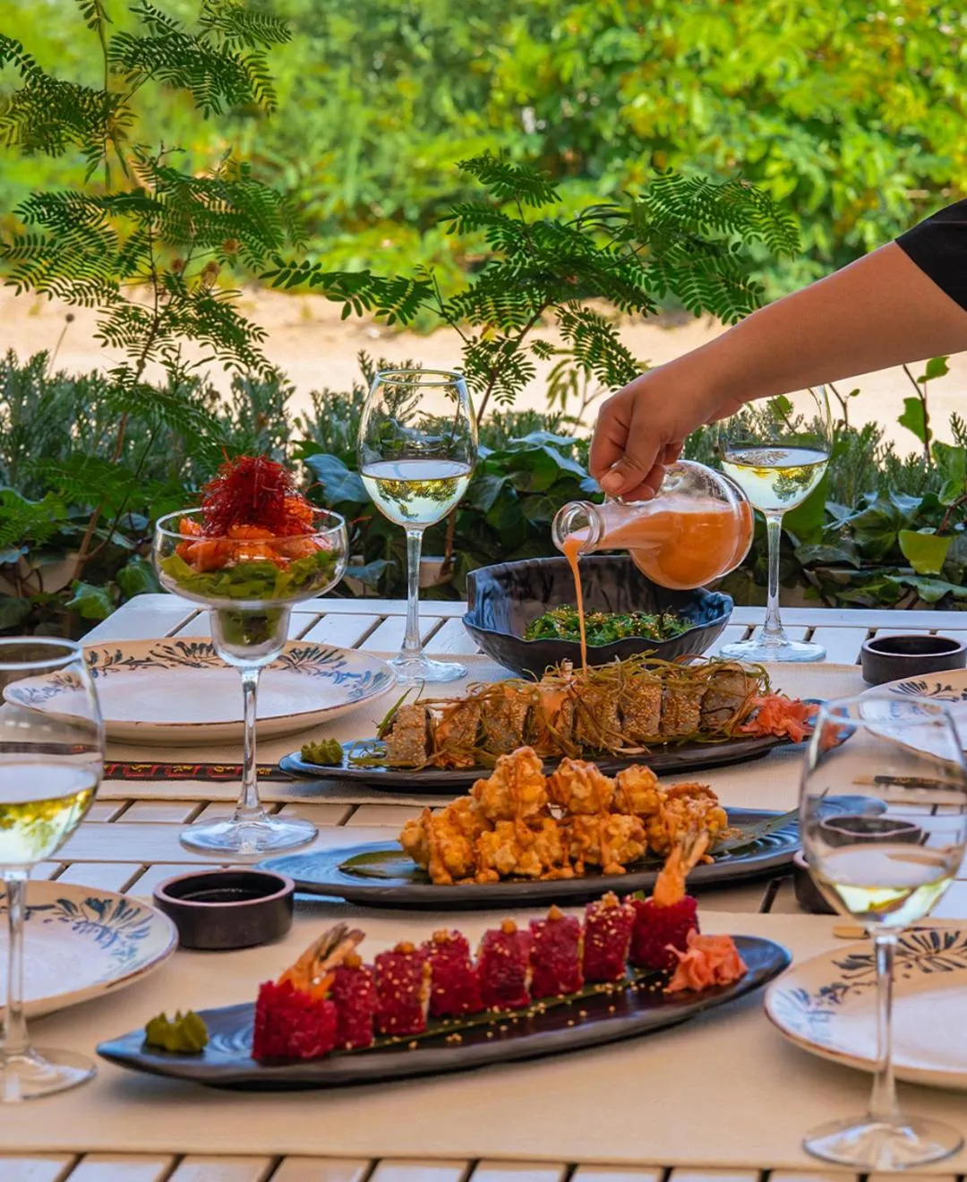 Restaurant/places to eat in Villa Lukka