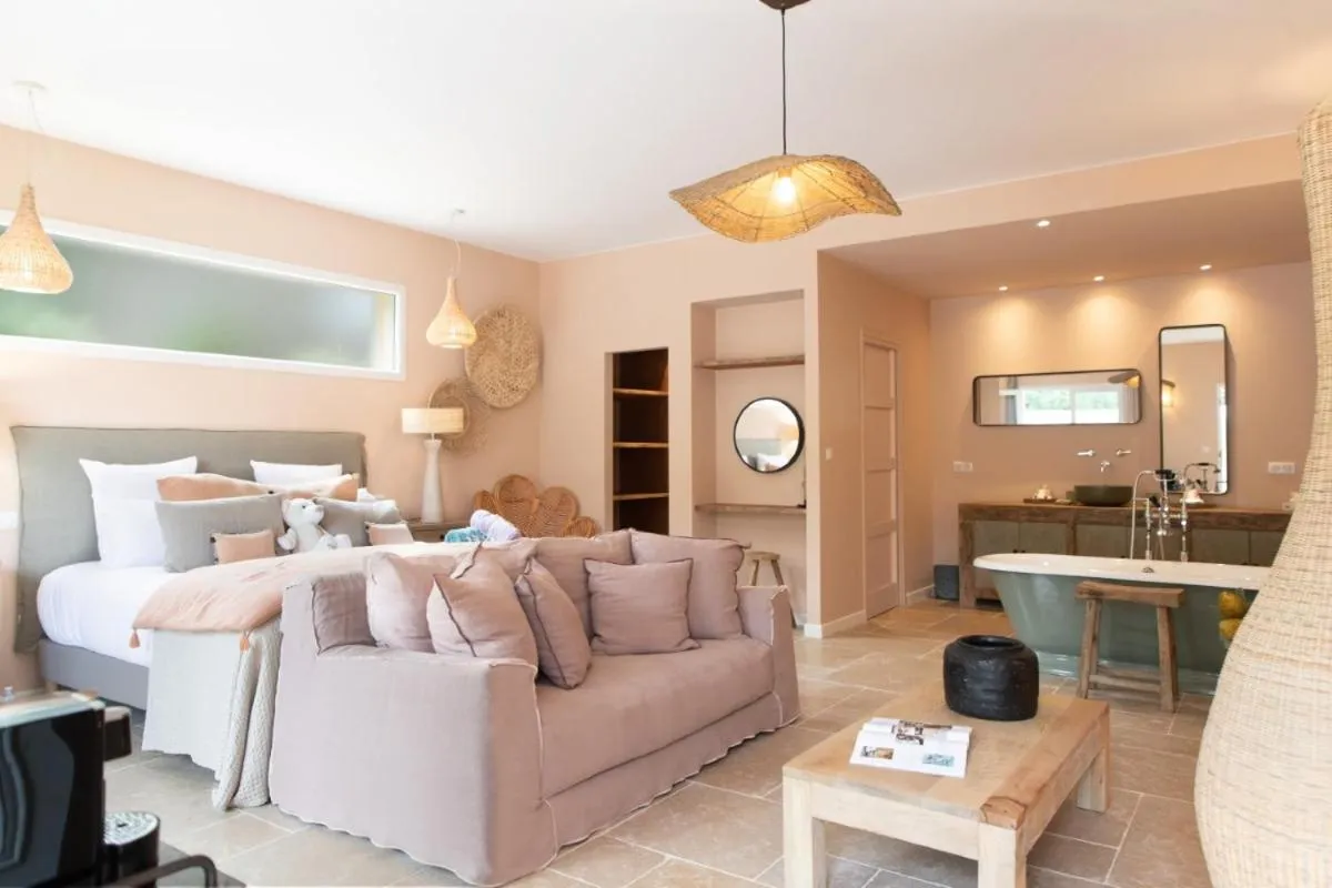 Bed in La Bastide d'Antoine