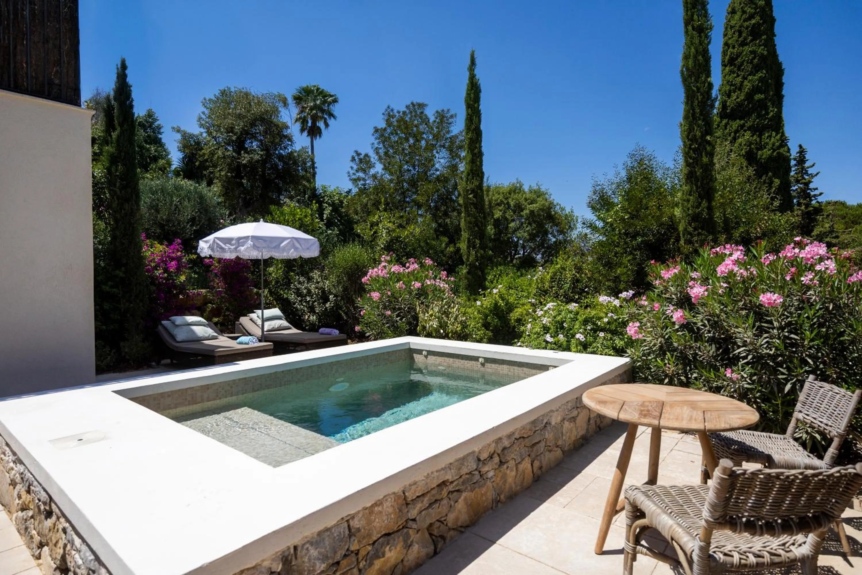 Patio in La Bastide d'Antoine