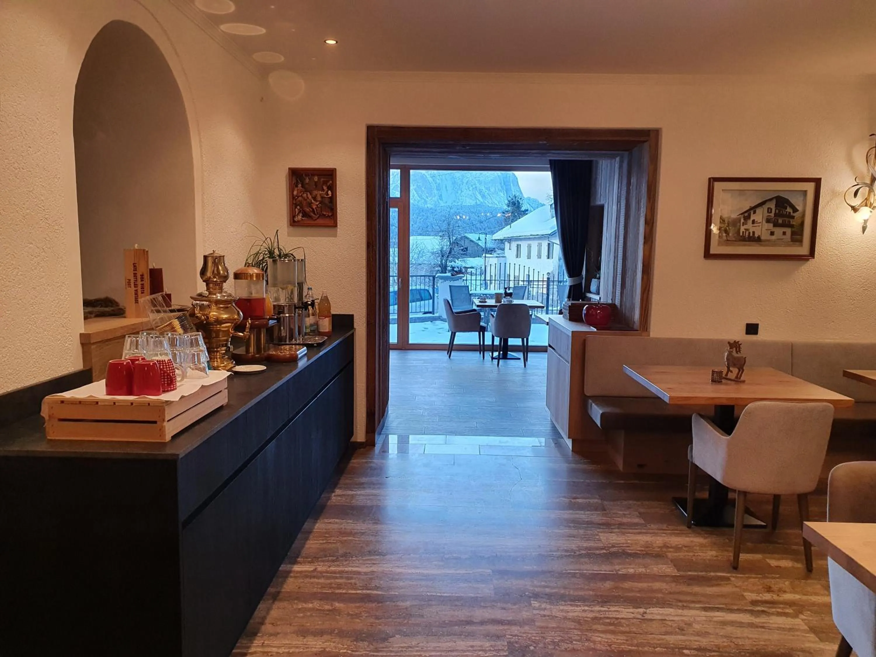 Continental breakfast in Hotel Andechserhof & Mountain Sky