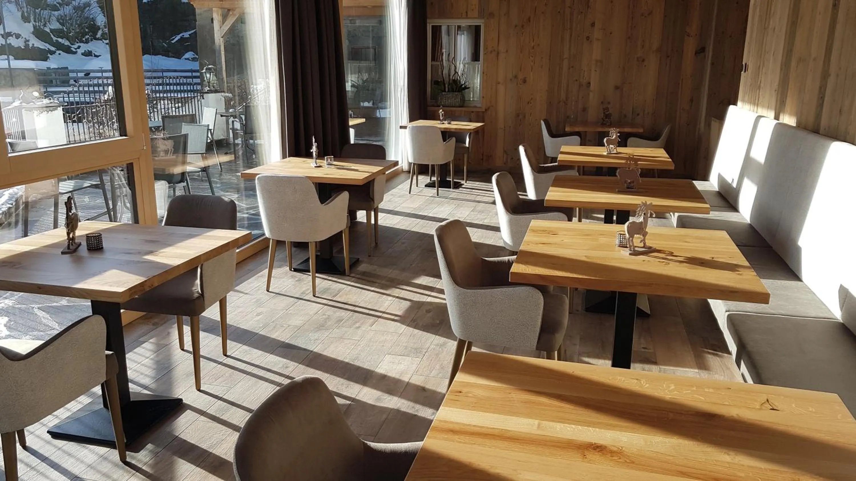 Restaurant/places to eat in Hotel Andechserhof & Mountain Sky