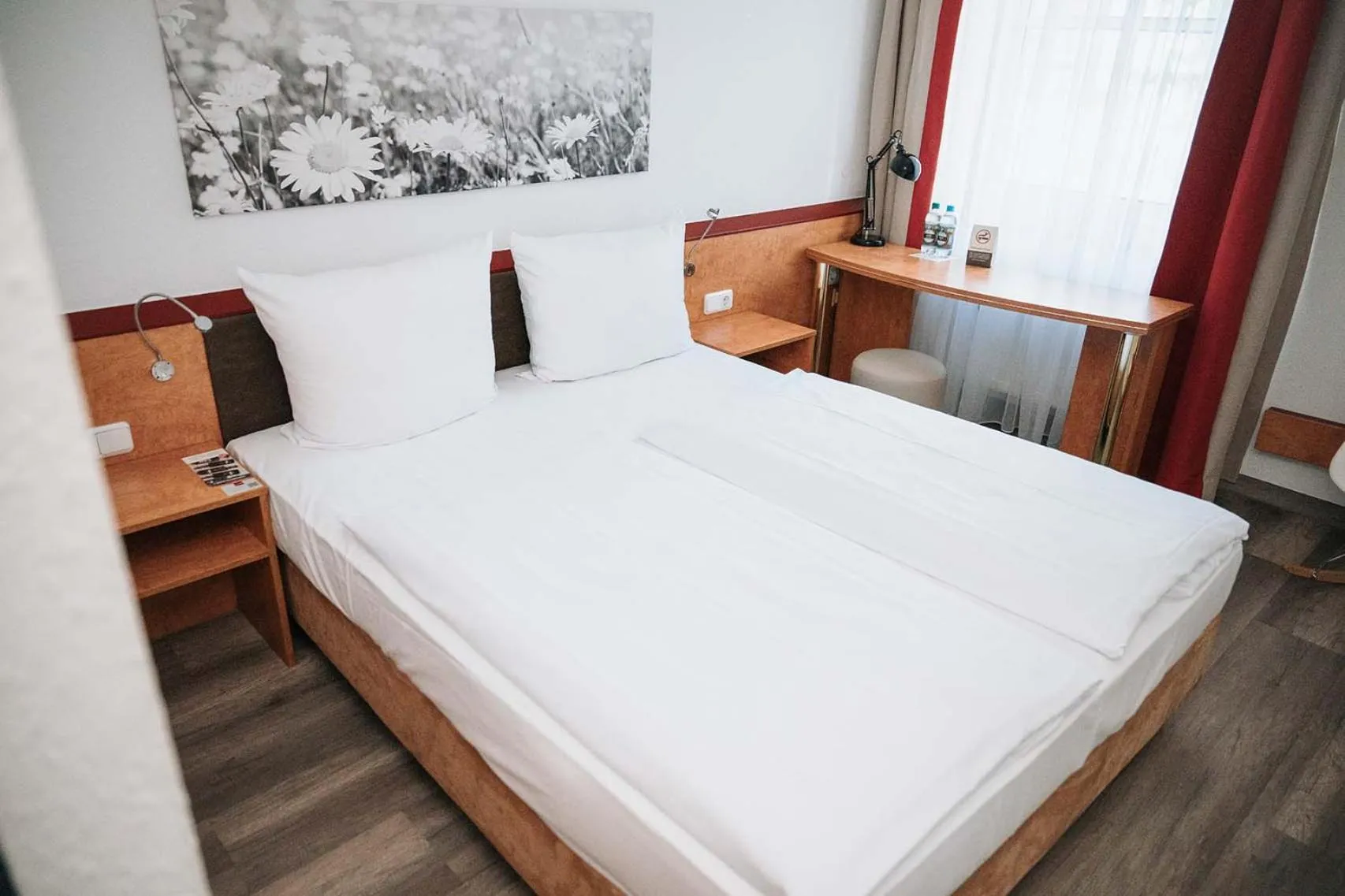 Photo of the whole room, Bed in das seidl - Hotel & Tagung - München West