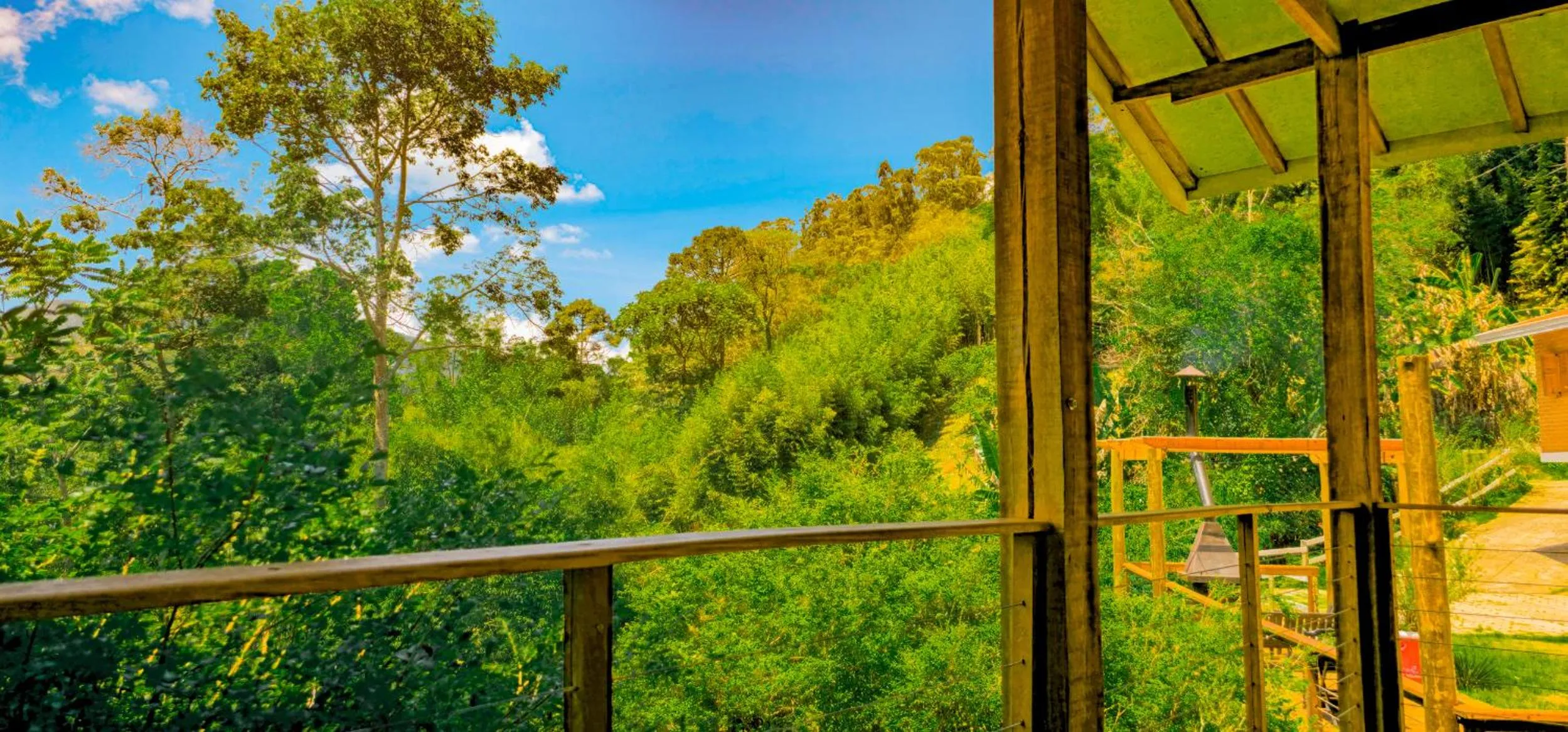 Natural landscape in Cores e Flores da Serra Pousada by Concavus