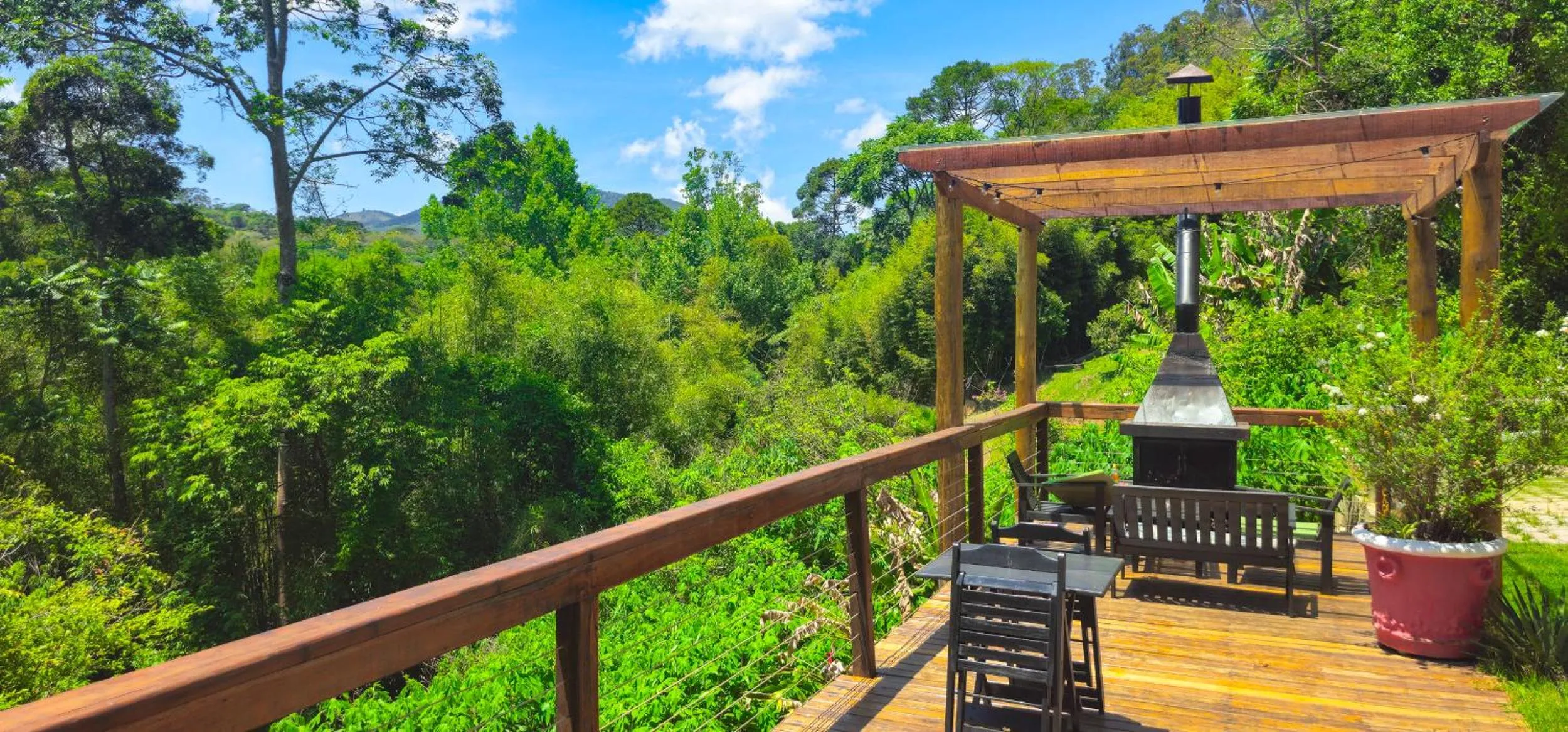 Garden in Cores e Flores da Serra Pousada by Concavus