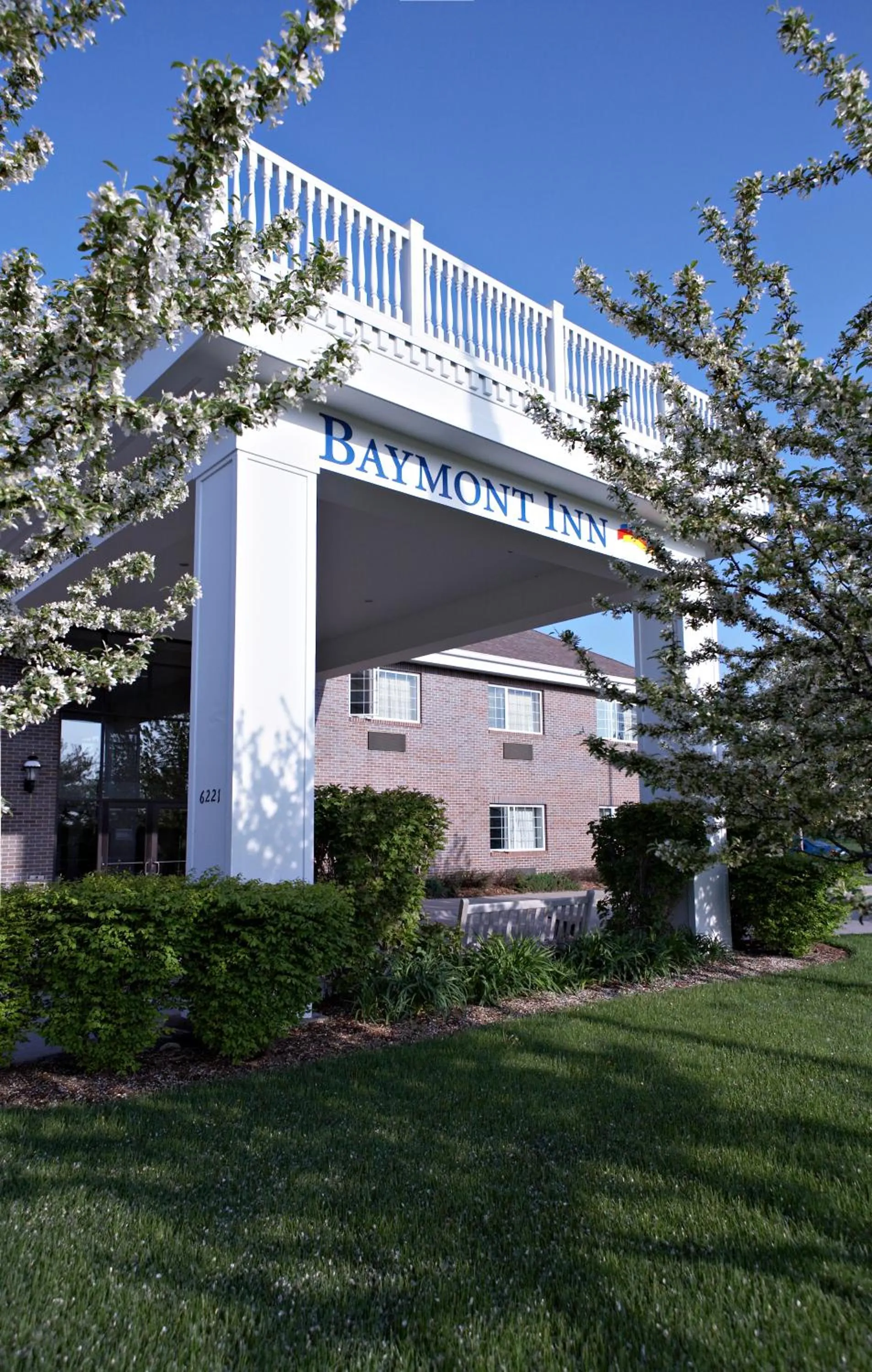 Facade/entrance in Baymont by Wyndham Des Moines Airport