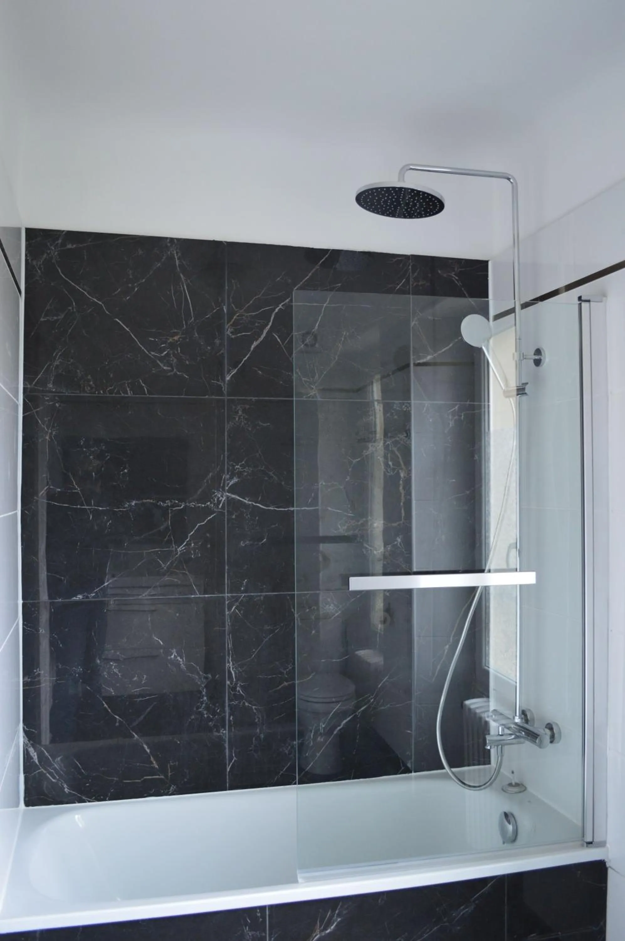 Bathroom in Saint Charles Hôtel & Coliving Biarritz