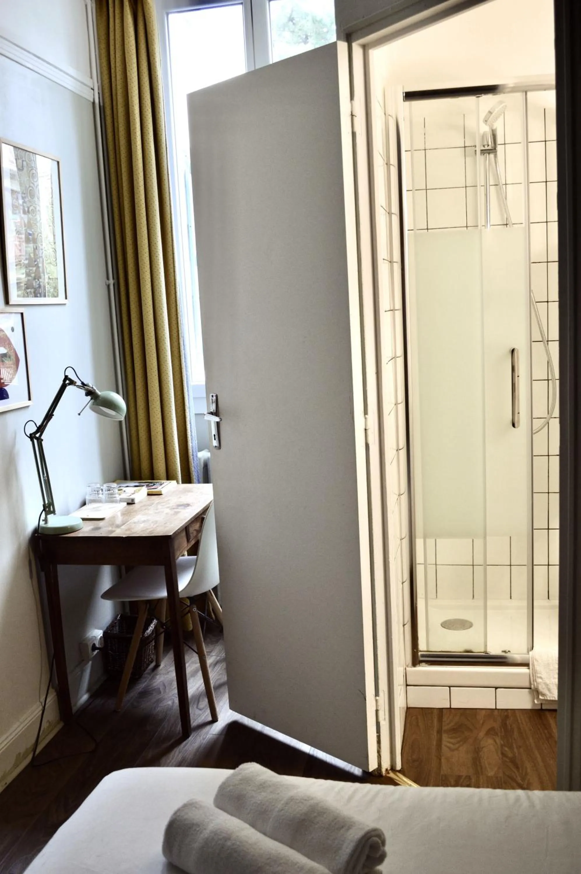 Bed in Saint Charles Hôtel & Coliving Biarritz