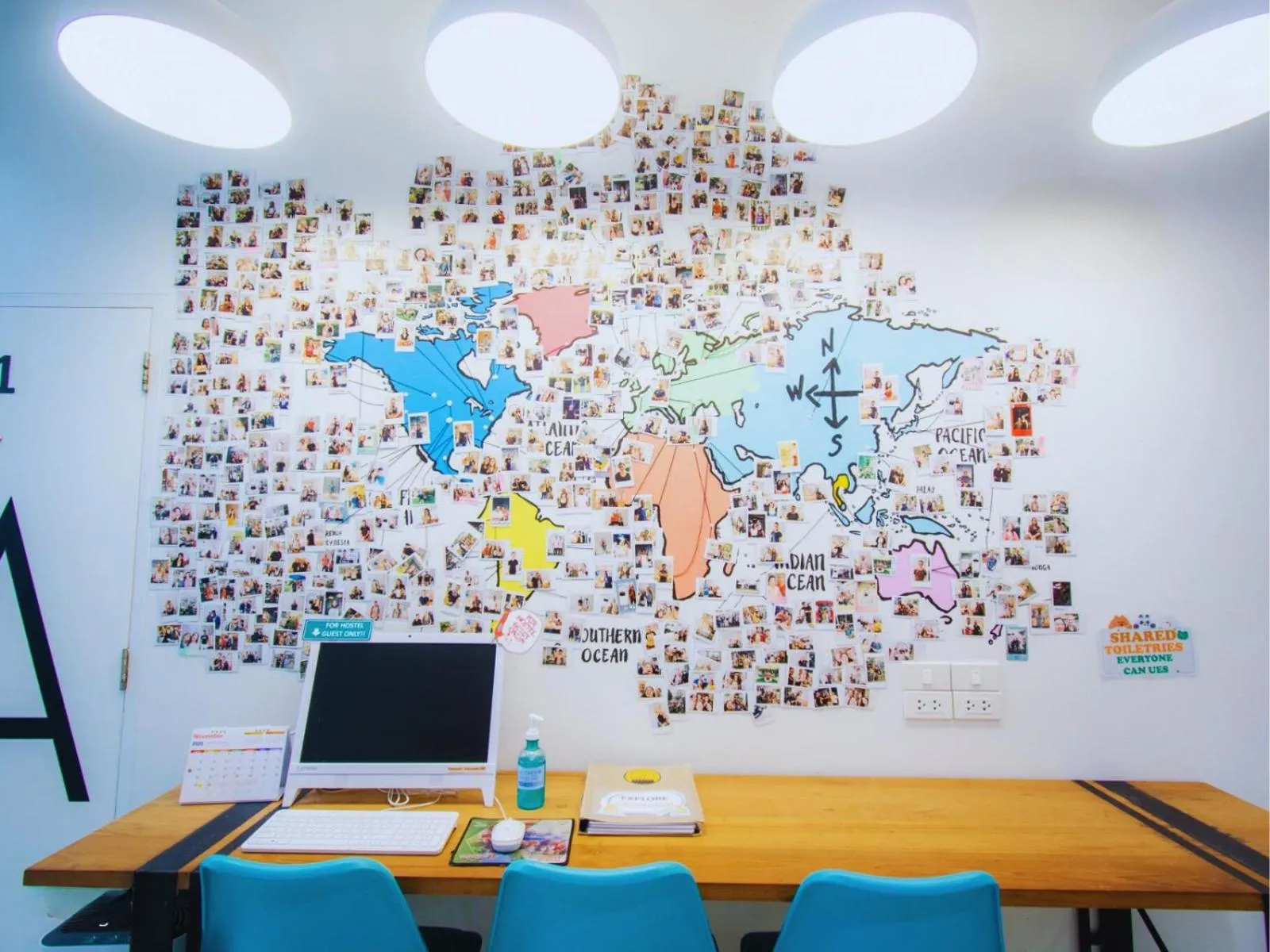 Hostel Lullaby Non-Smoking