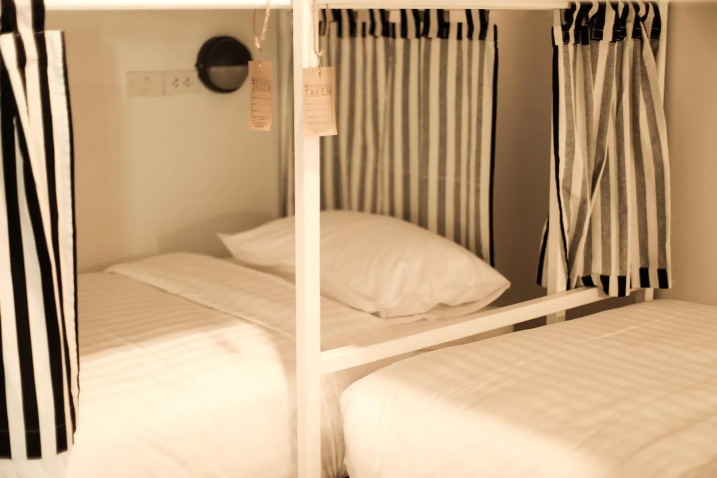 Bed in 6-Bed Mixed Dormitory Room in Hostel Lullaby Non-Smoking Bed in 6-Bed Mixed Dormitory Room in Hostel Lullaby Non-Smoking