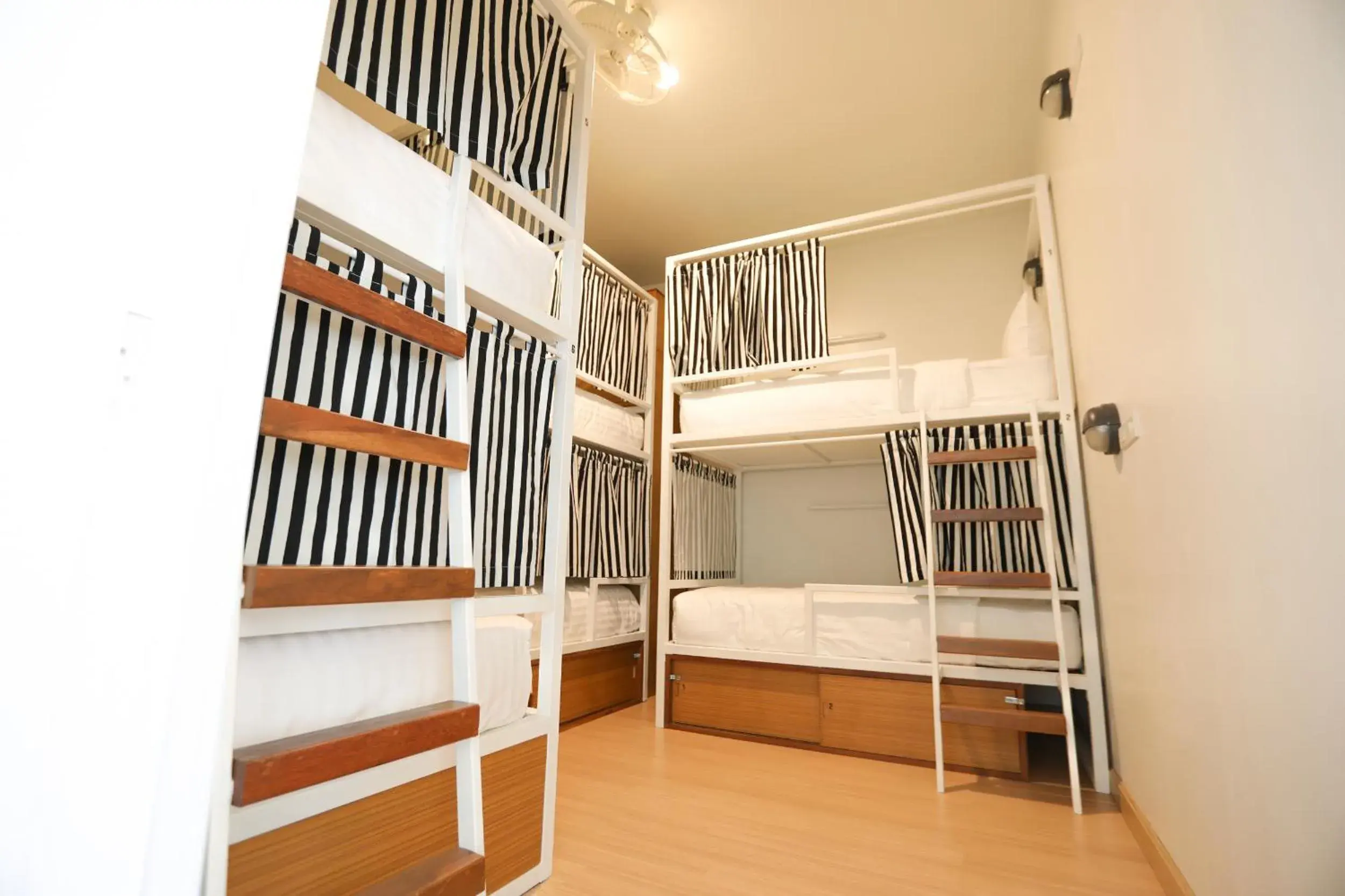 6 Beds in female dorm superior  in Hostel Lullaby Non-Smoking 6 Beds in female dorm superior  in Hostel Lullaby Non-Smoking