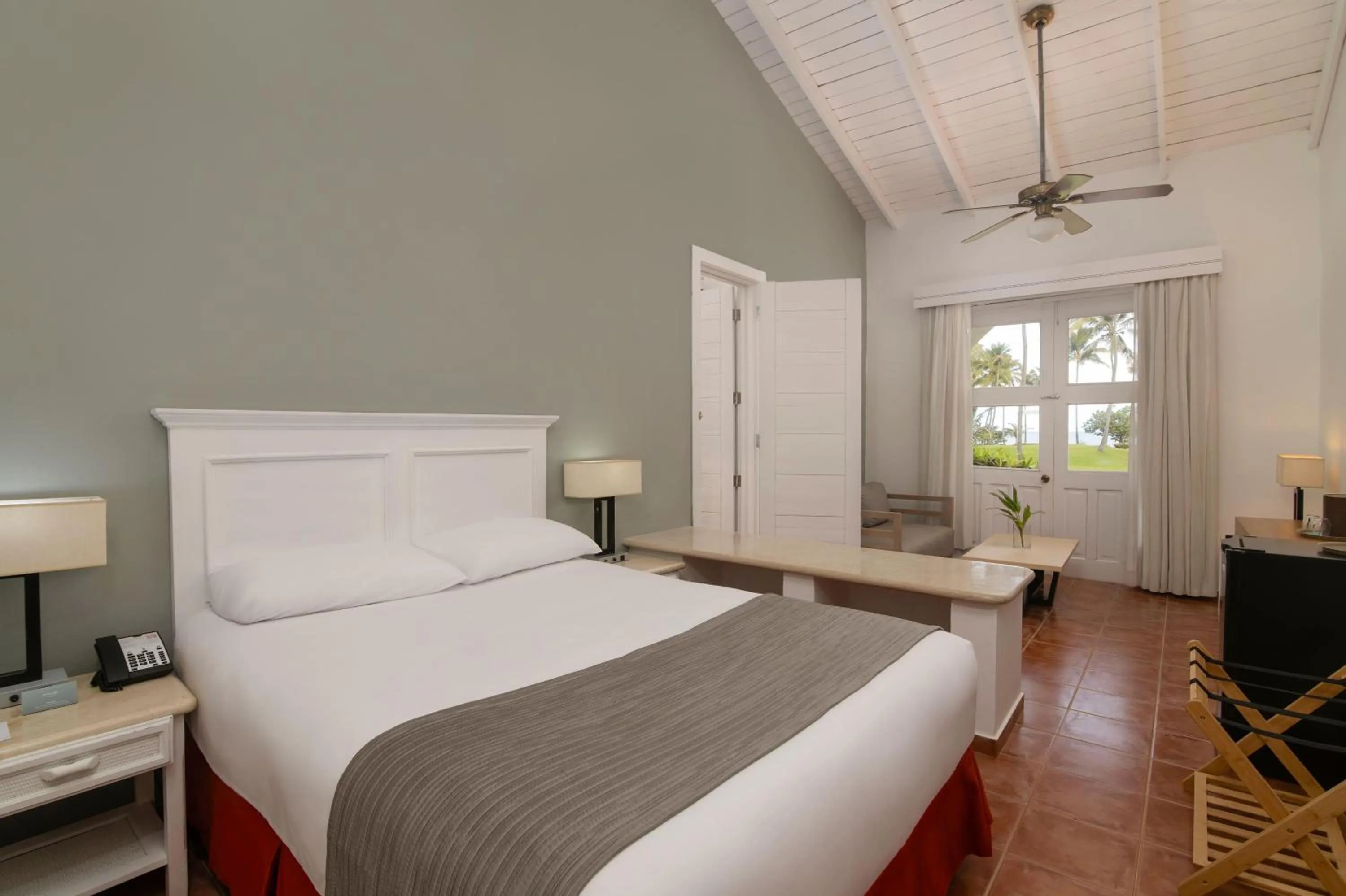 Photo of the whole room, Bed in Wyndham Alltra Samana All Inclusive Resort
