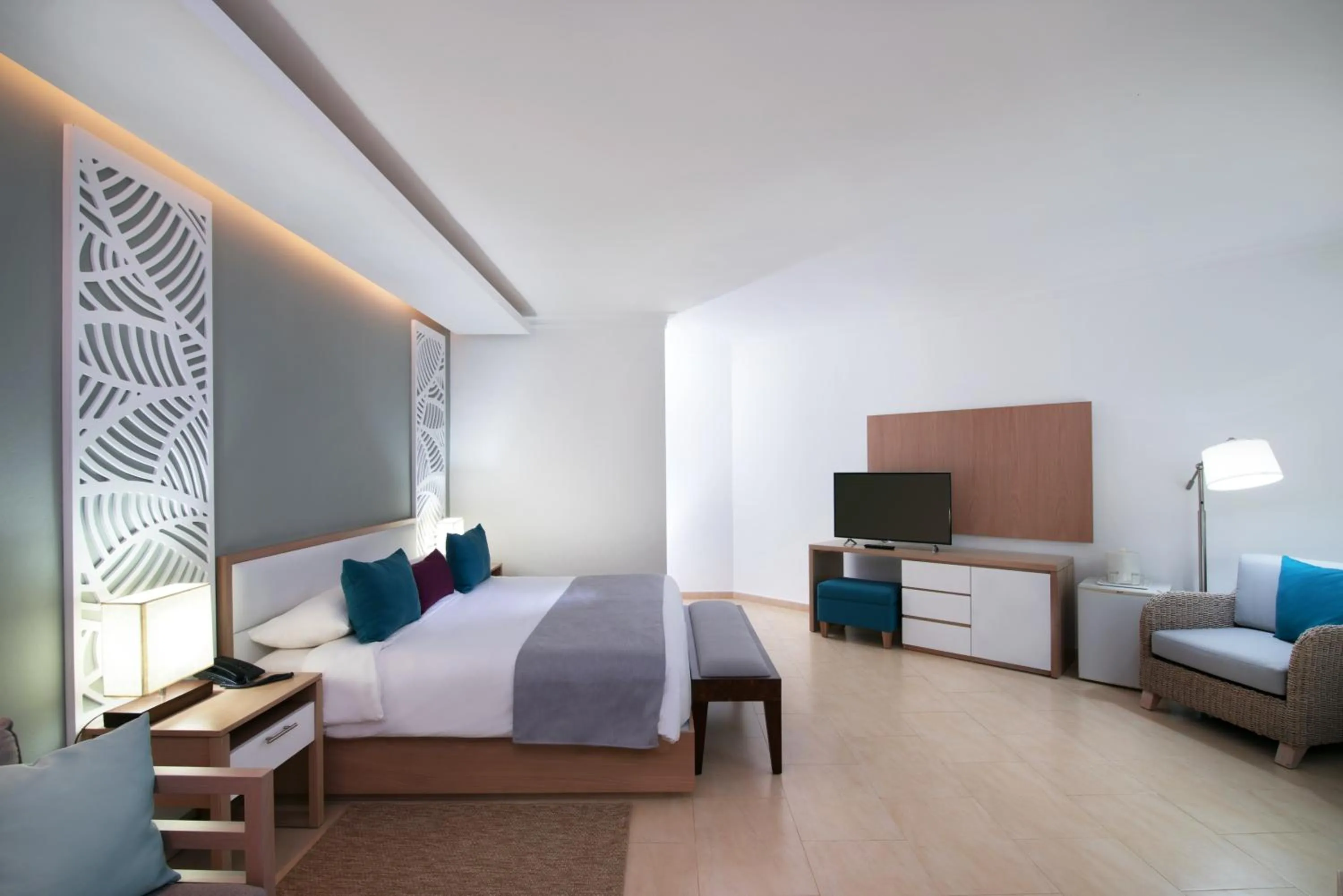 Bed in Wyndham Alltra Samana All Inclusive Resort