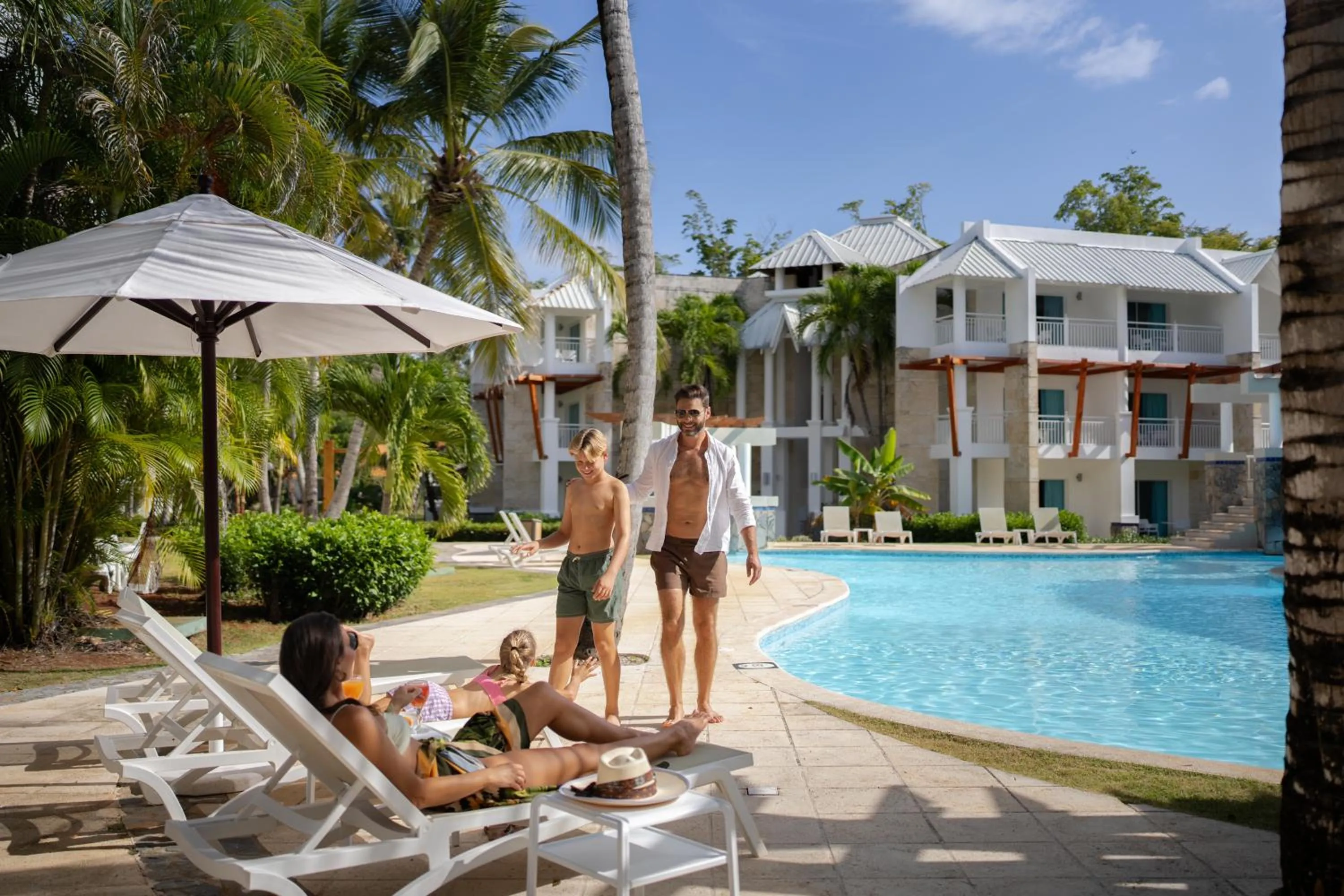 Swimming pool in Wyndham Alltra Samana All Inclusive Resort