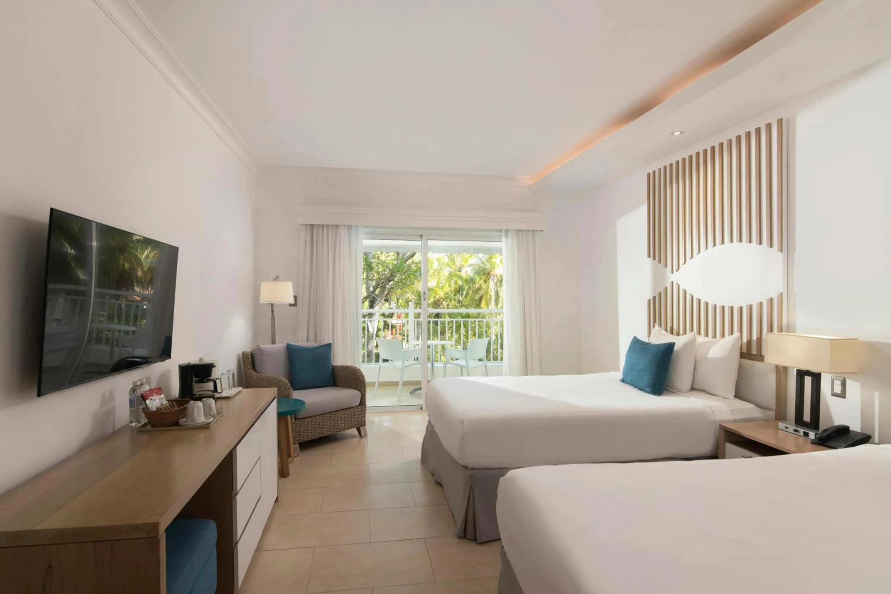 Bed in Wyndham Alltra Samana All Inclusive Resort