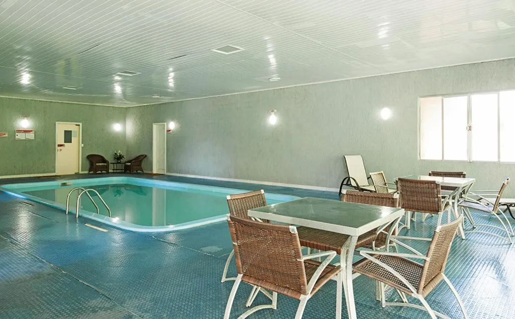 Swimming pool in Hotel Galo Vermelho