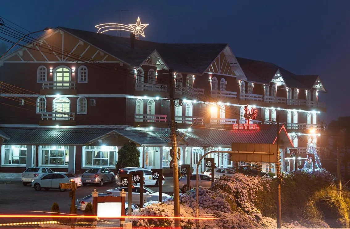 Property building in Hotel Galo Vermelho