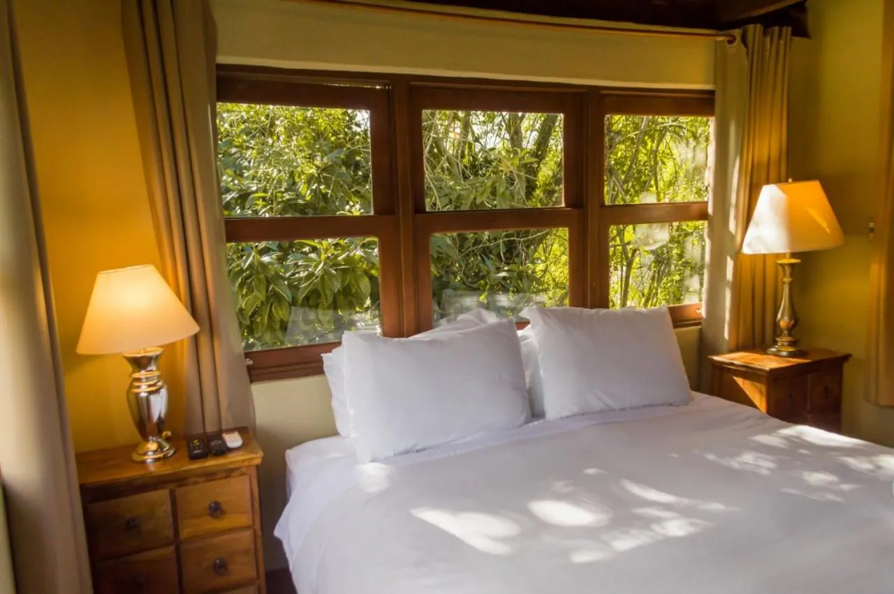 Bed in Pousada Papyrus