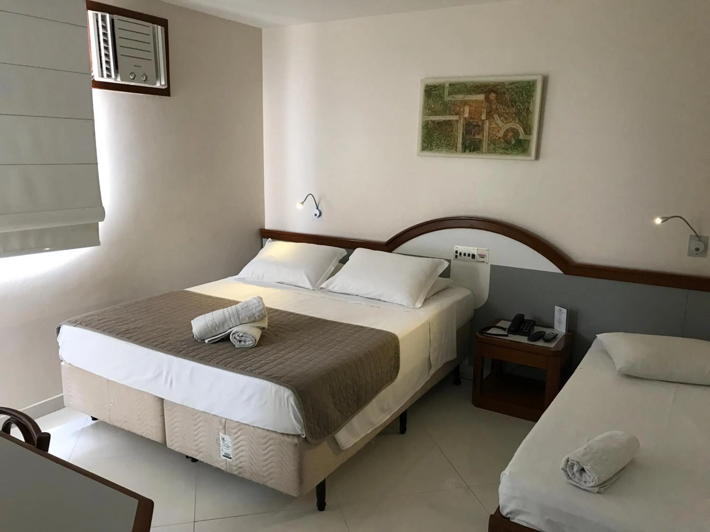 Bedroom, Bed in Champagnat Praia Hotel