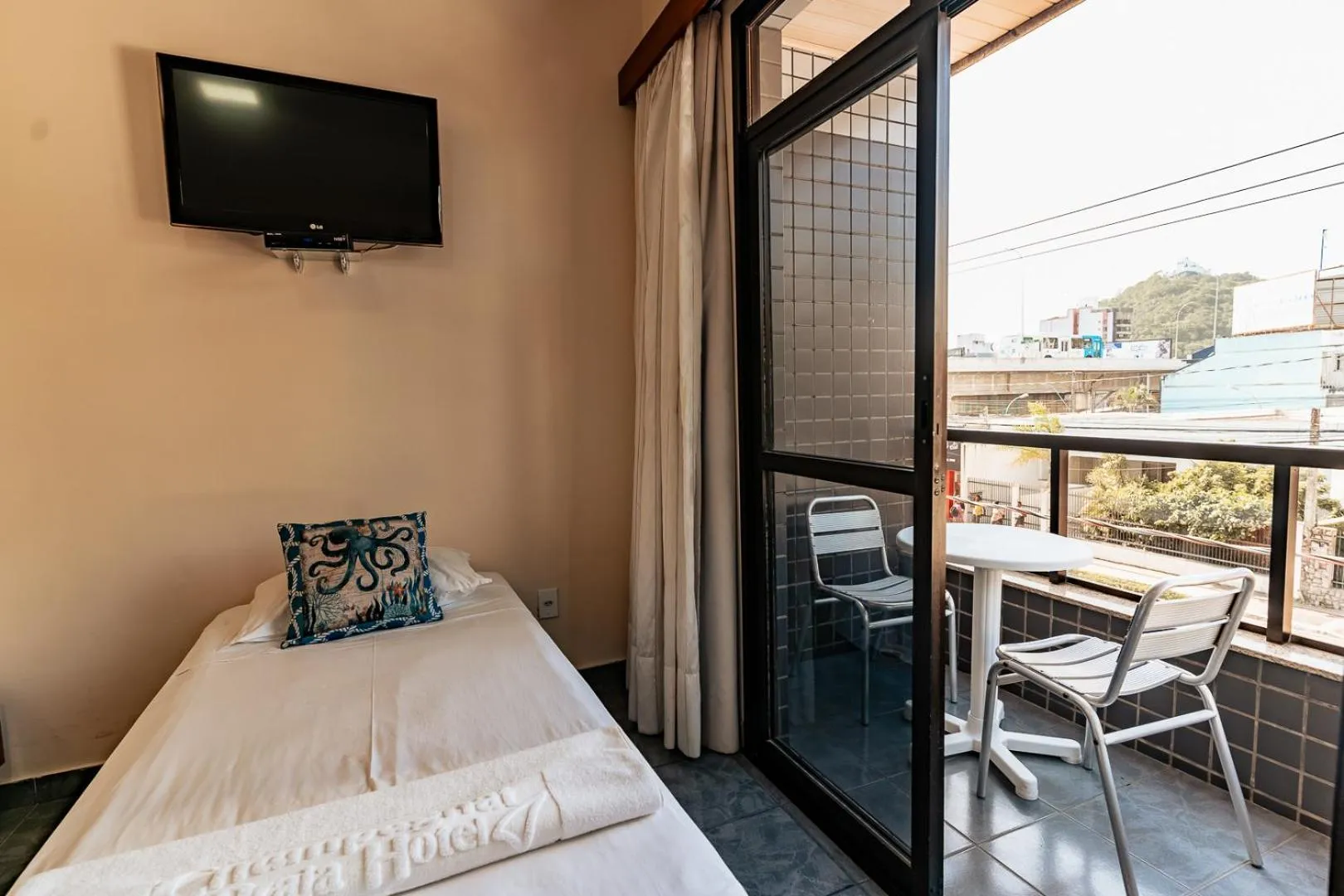 Bed in Champagnat Praia Hotel