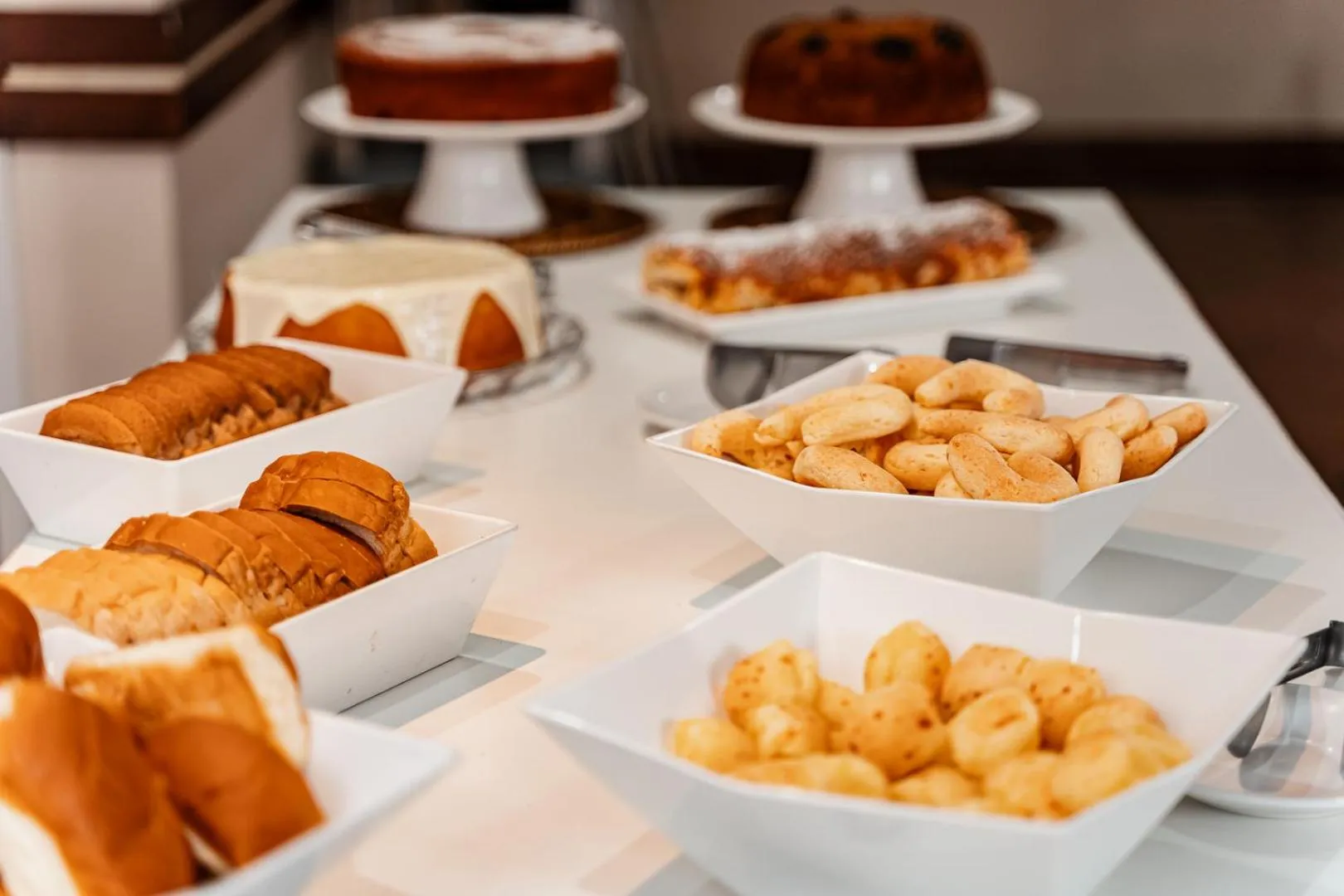 Food and drinks in Champagnat Praia Hotel