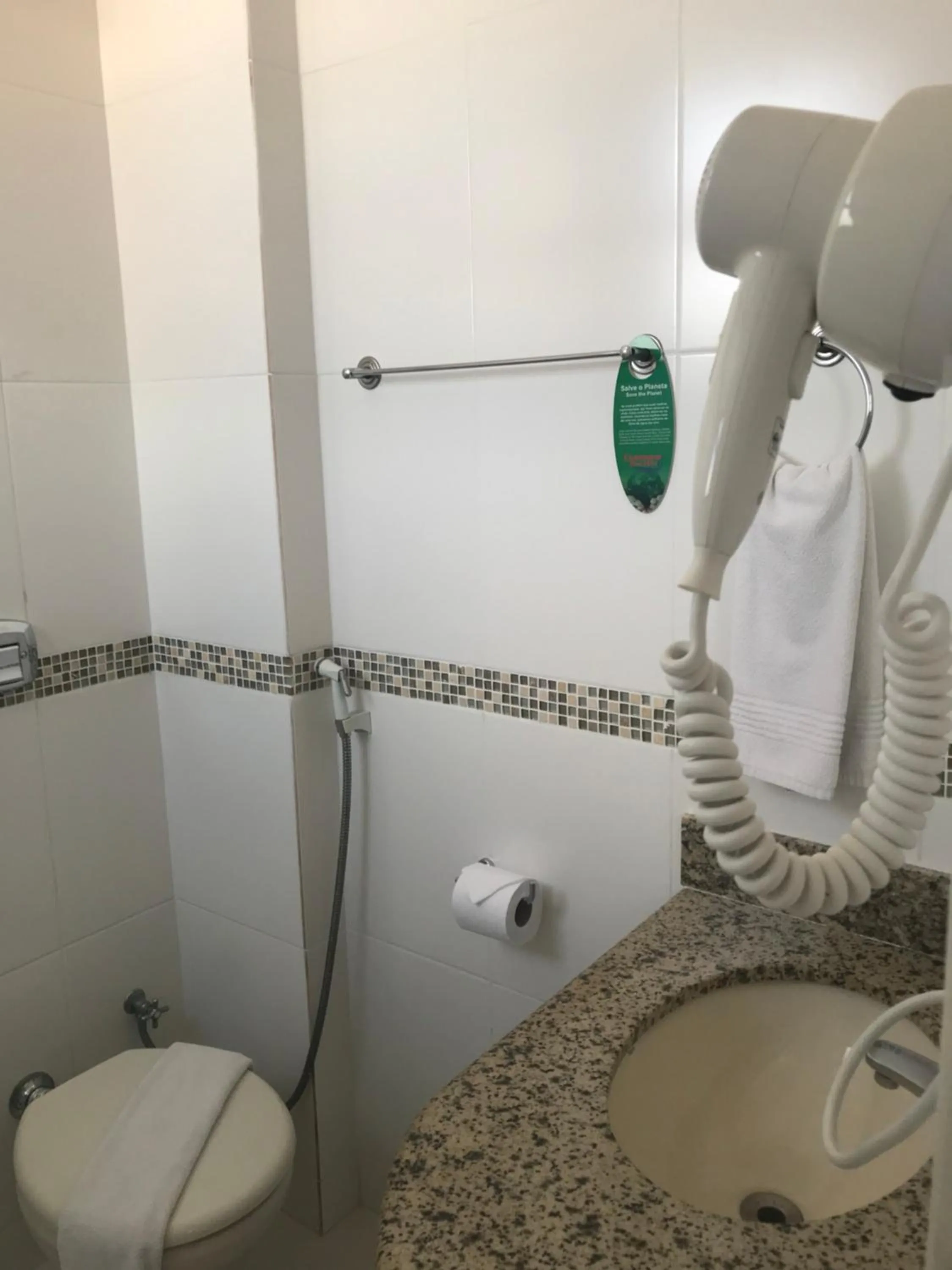 Bathroom in Champagnat Praia Hotel