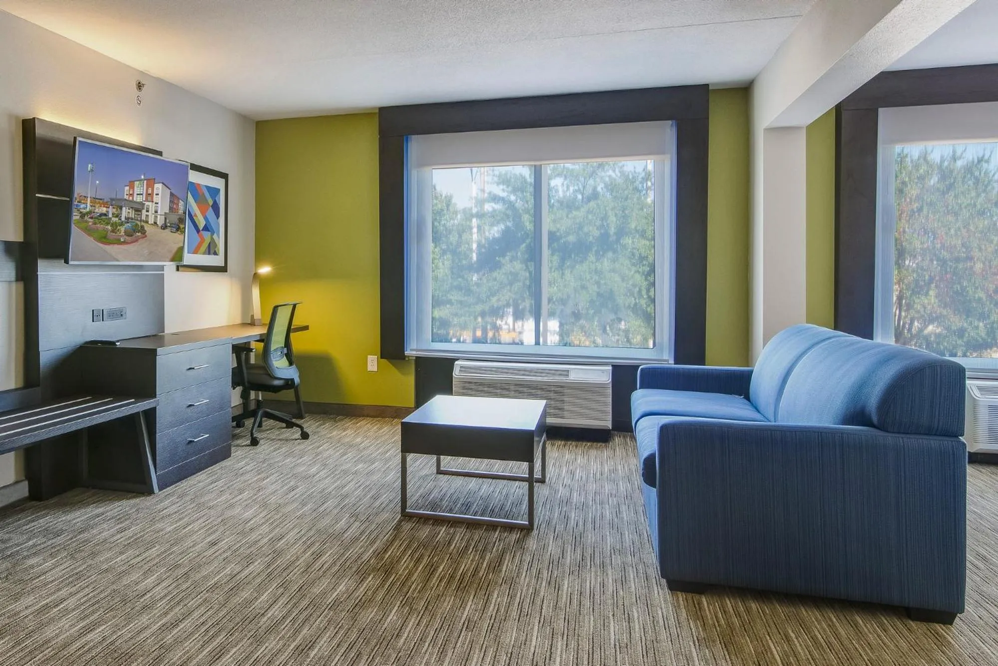 Holiday Inn Express & Suites Longview North by IHG