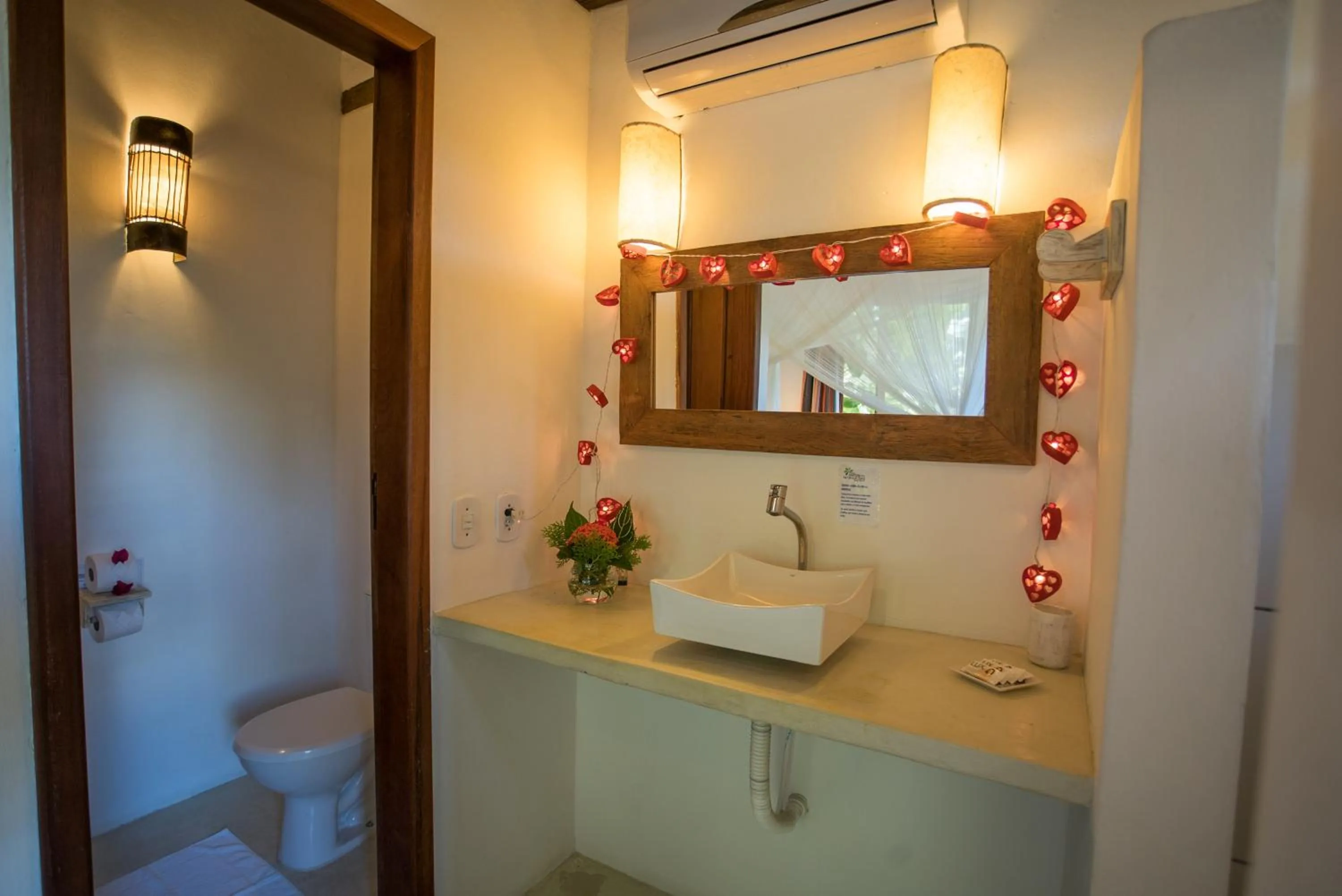 Bathroom in Pousada Jardim Das Margaridas