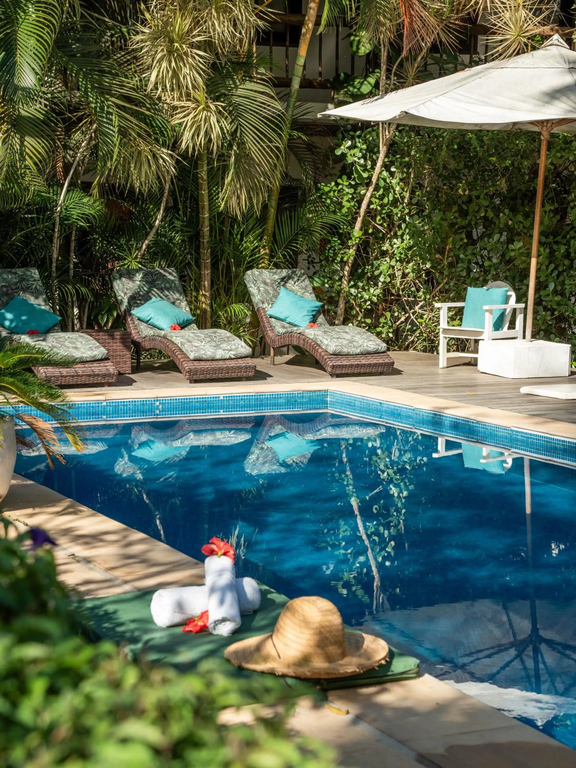 Swimming pool in Pousada Jardim Das Margaridas