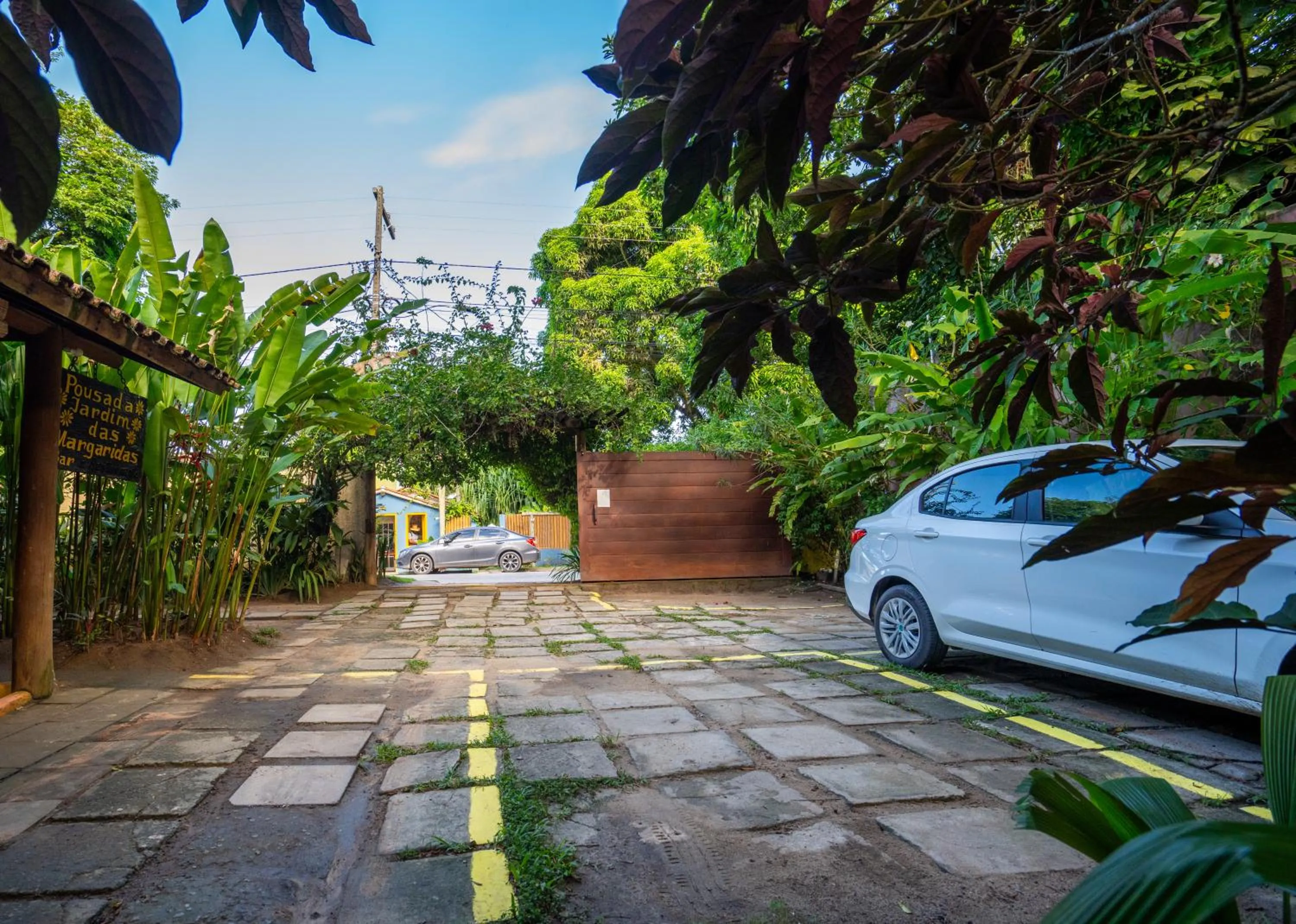 Parking in Pousada Jardim Das Margaridas