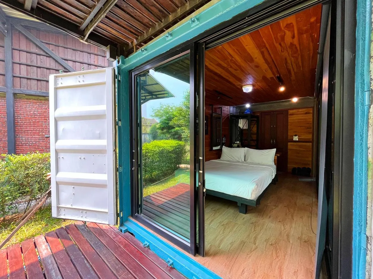 Bed in Kong Resort Vangvieng