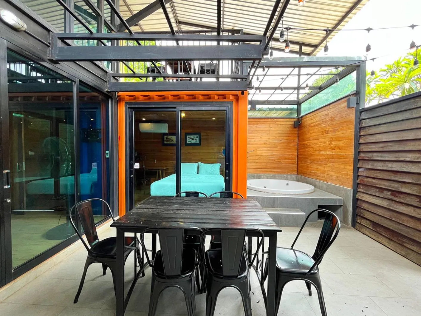 Dining area in Kong Resort Vangvieng