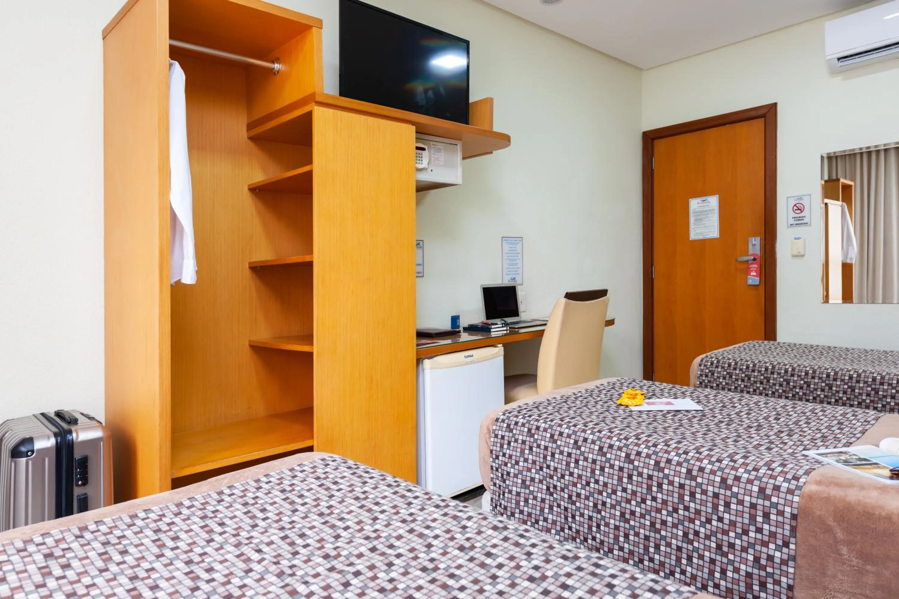 Bedroom, Bed in Hotel Santorini