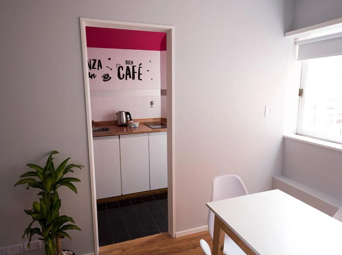 kitchen in Alquileres Temporarios by CLH Rentals