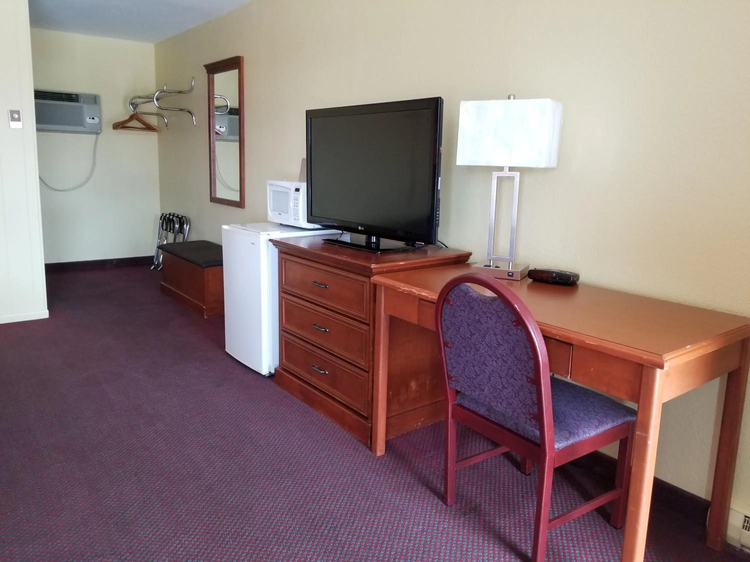 TV and multimedia in Eldon Inn