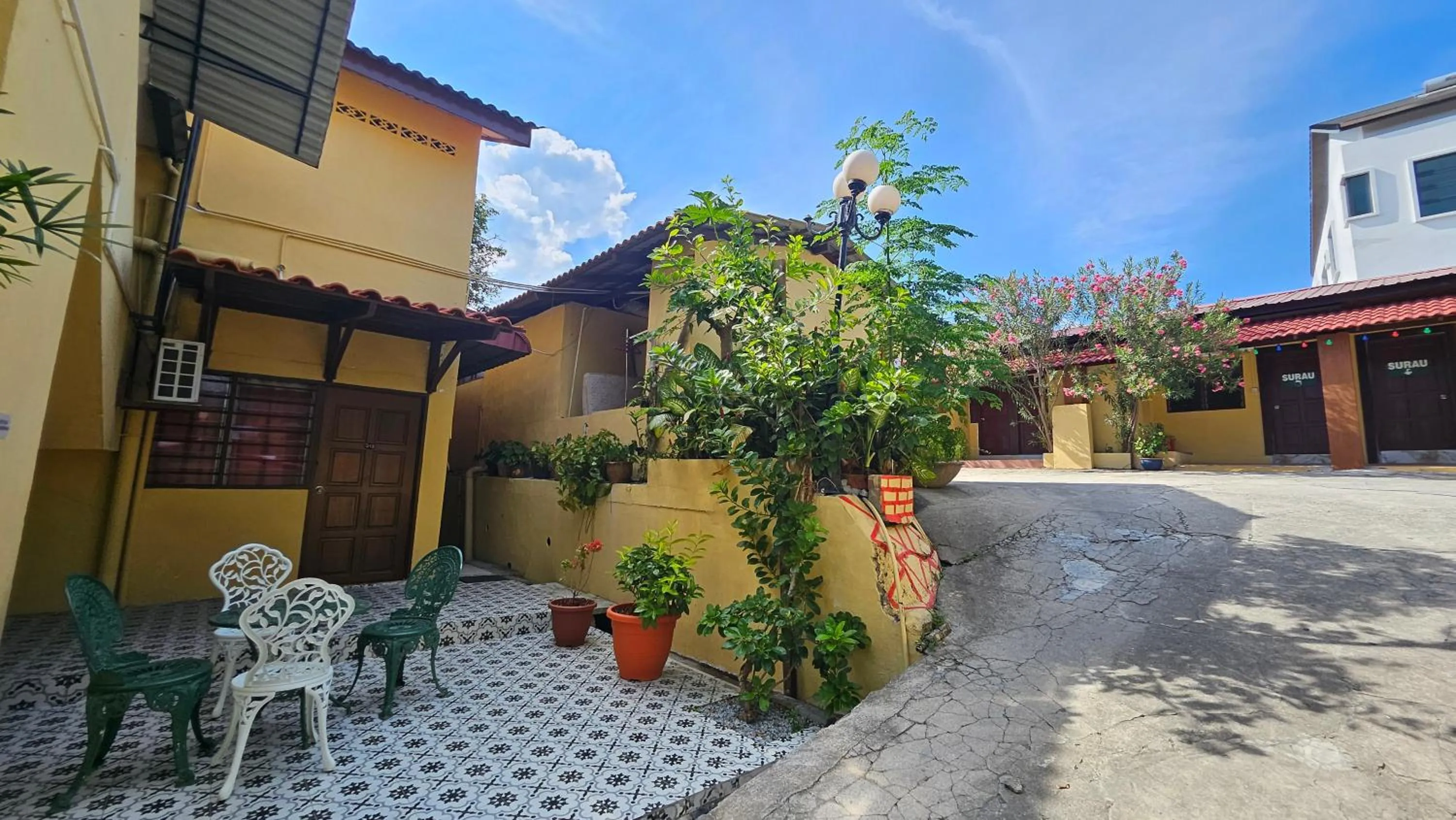 Garden in Anggerik Lodging