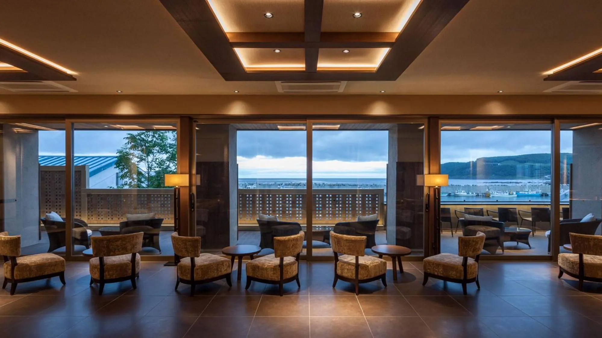 Lounge or bar in Kitakobushi Shiretoko Hotel & Resort