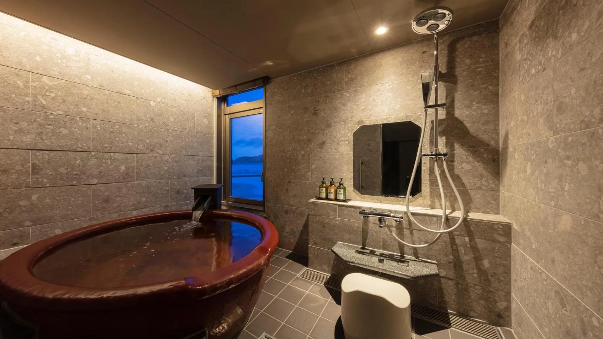 Shower in Kitakobushi Shiretoko Hotel & Resort