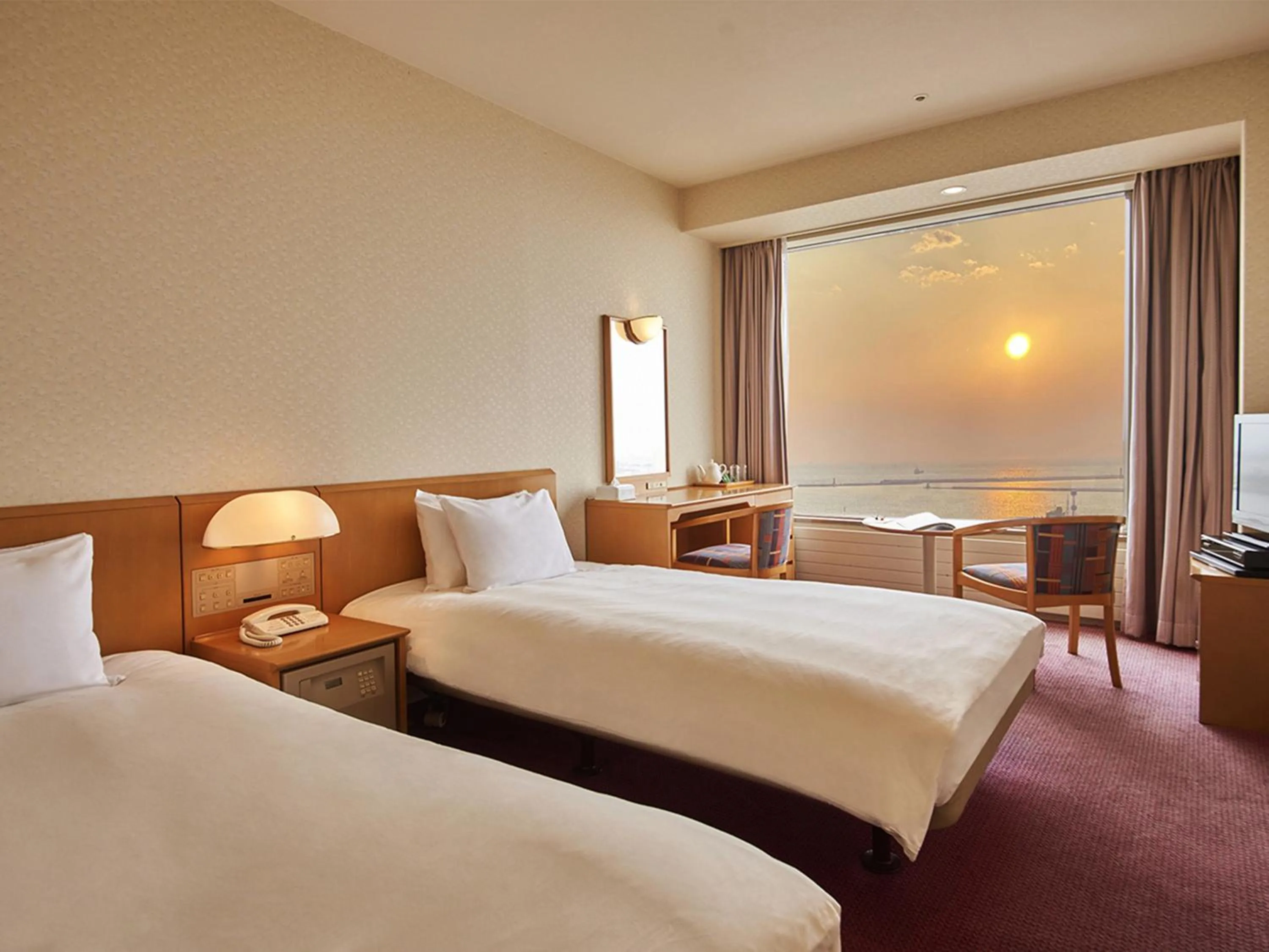 Bedroom, Bed in Kushiro Prince Hotel