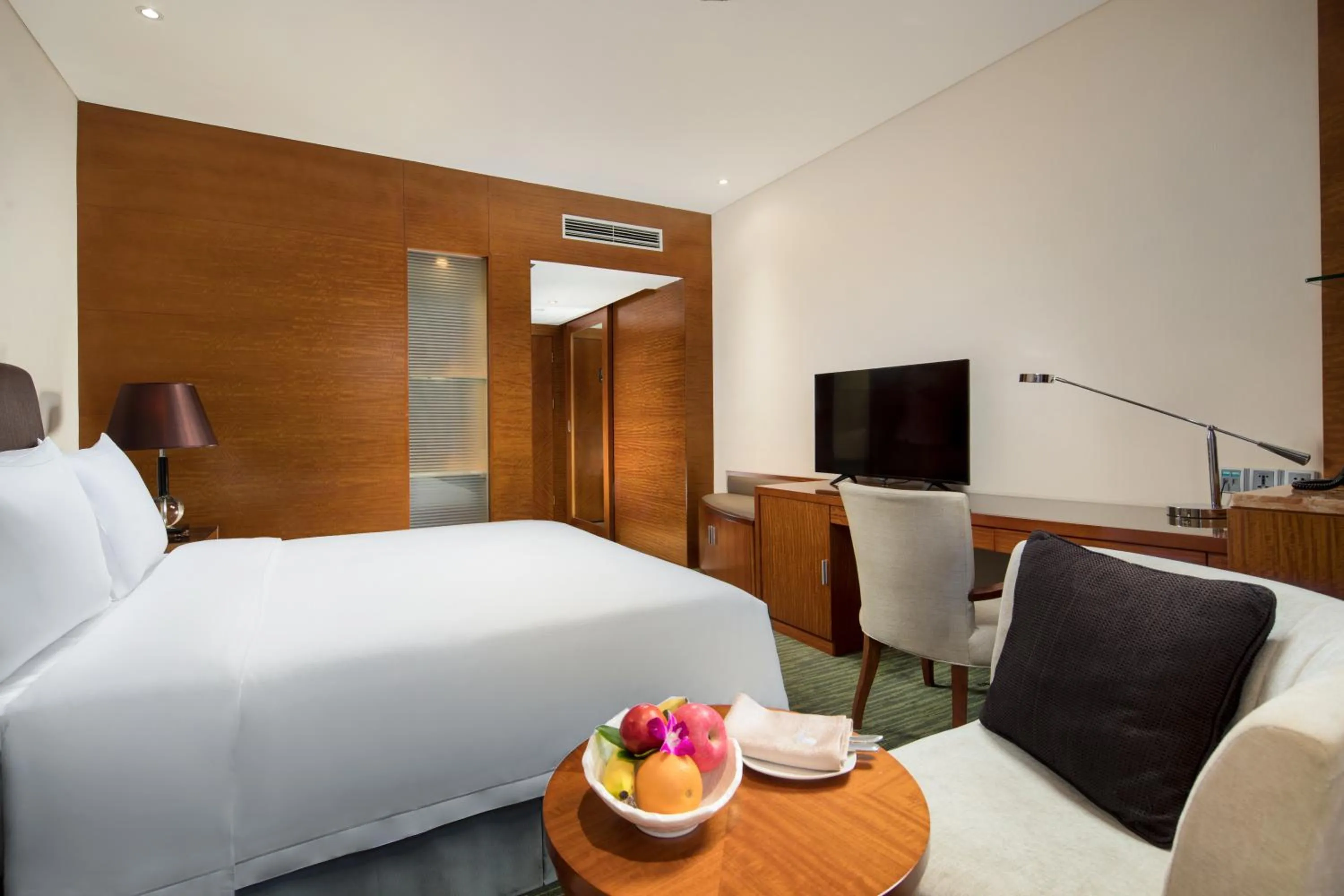 Bed in Xiamen C&D Hotel