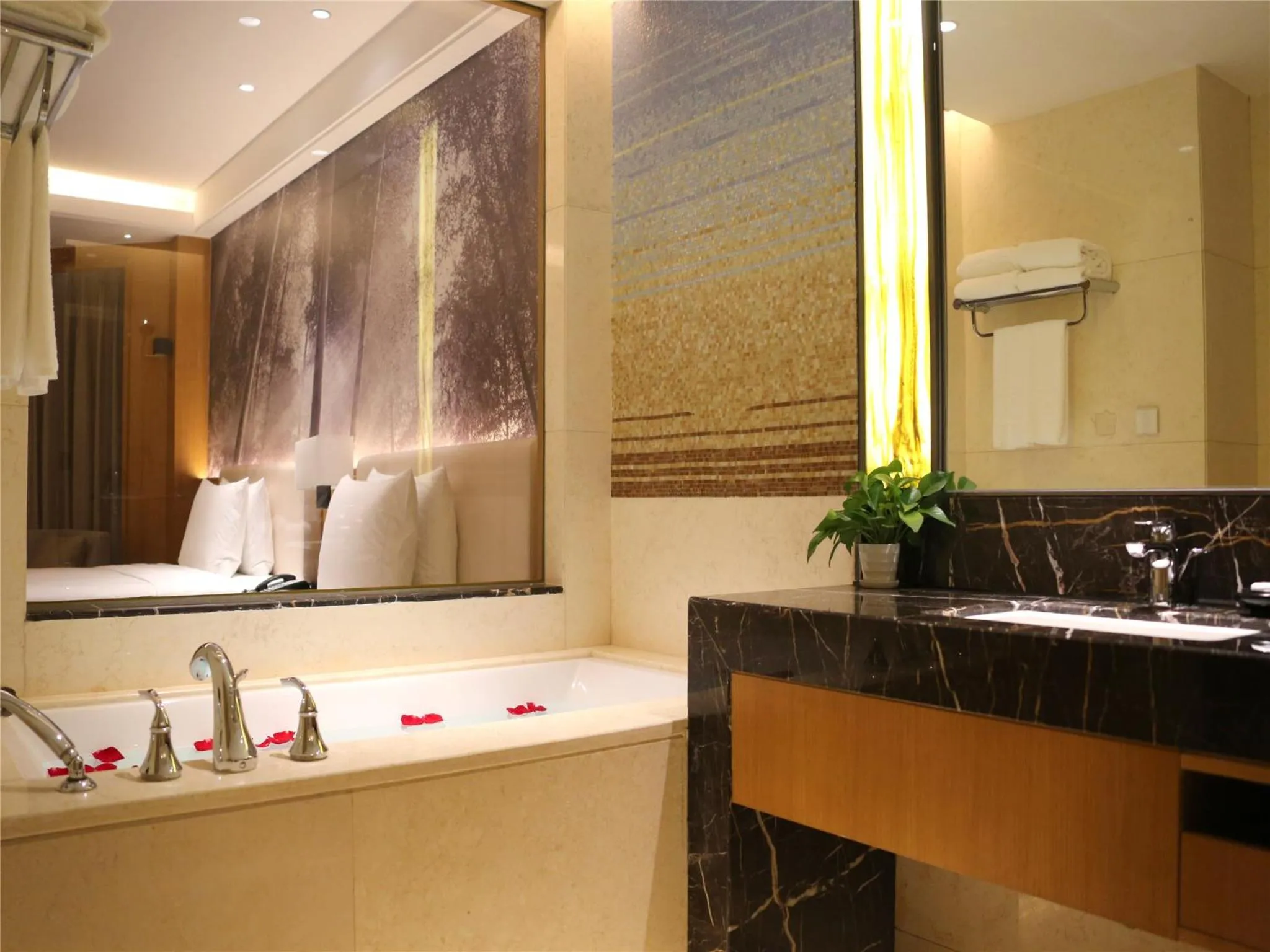 Bathroom in Xiamen C&D Hotel