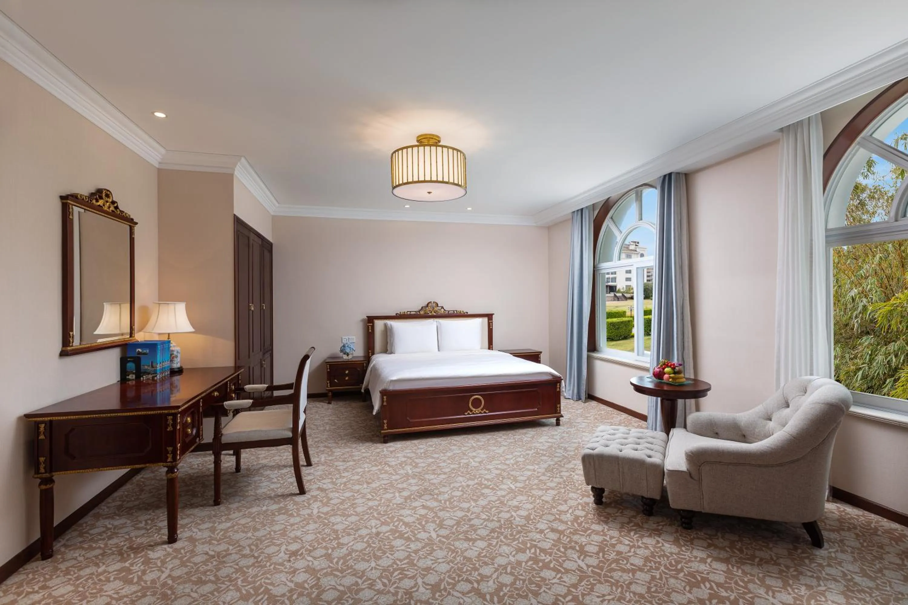 Photo of the whole room, Bed in Xiamen C&D Hotel