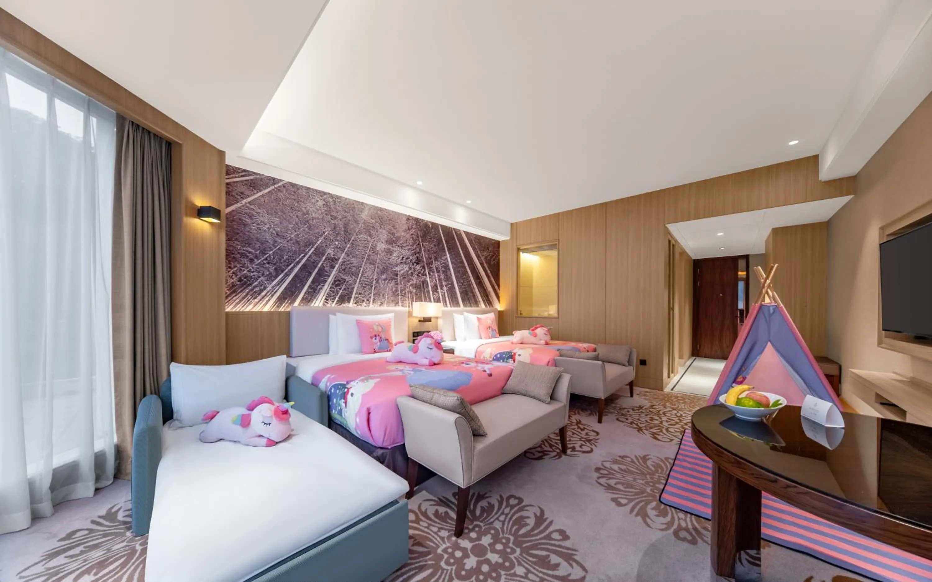 Bedroom, Bed in Xiamen C&D Hotel