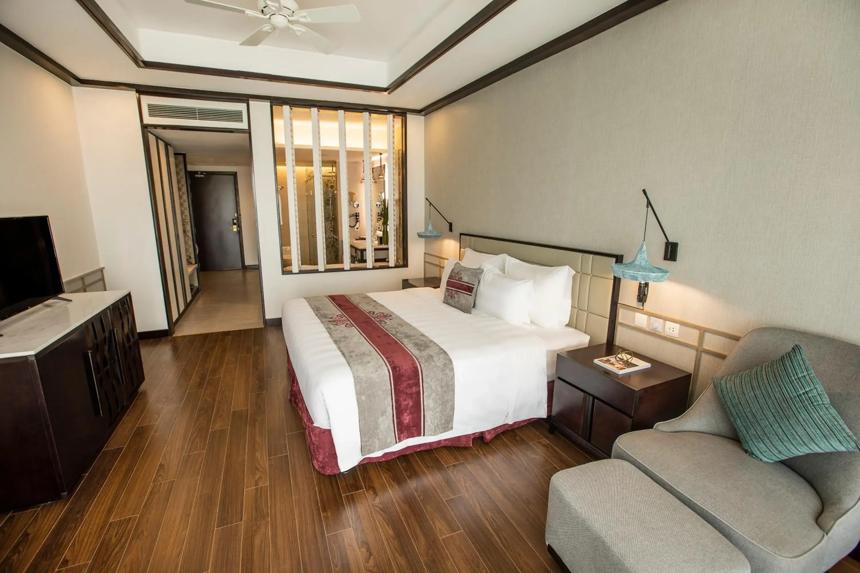 Deluxe Double Ocean View with VinWonders in Vinpearl Resort & Golf Nam Hoi An Deluxe Double Ocean View with VinWonders in Vinpearl Resort & Golf Nam Hoi An